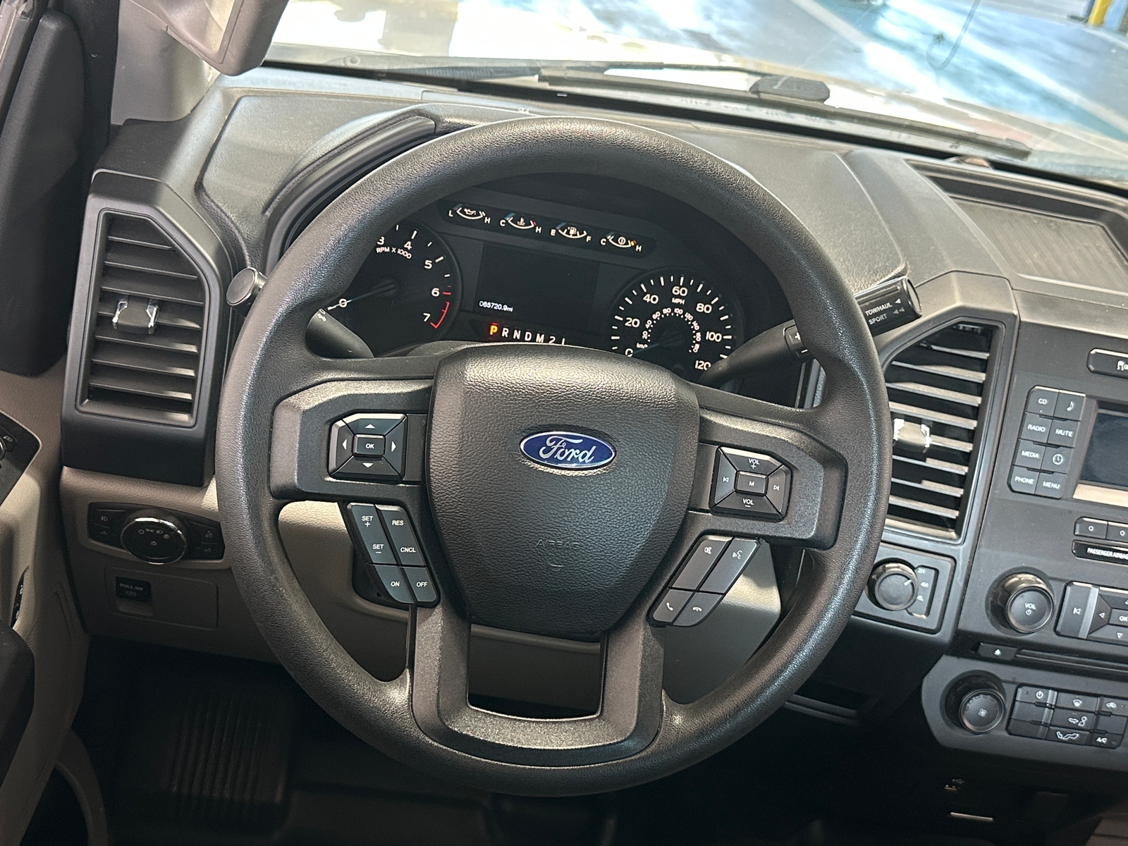 Thumbnail: 2016 Ford Econoline - 5