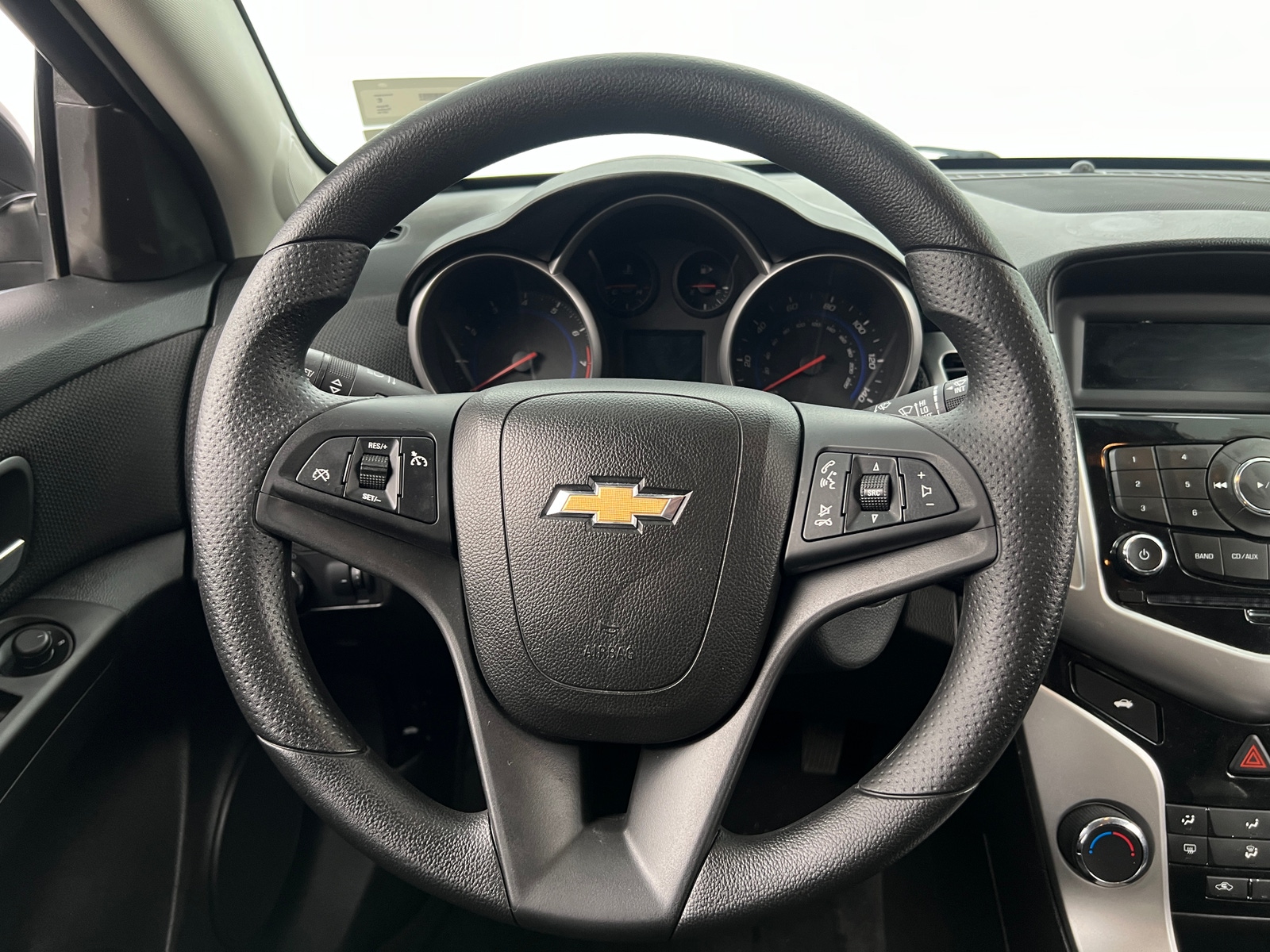 Thumbnail: 2016 Chevrolet Cruze - 5