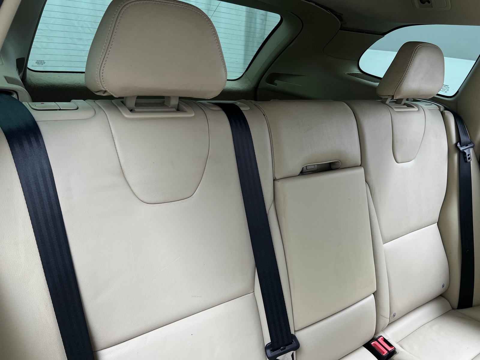 Thumbnail: 2016 Volvo XC60 - 5