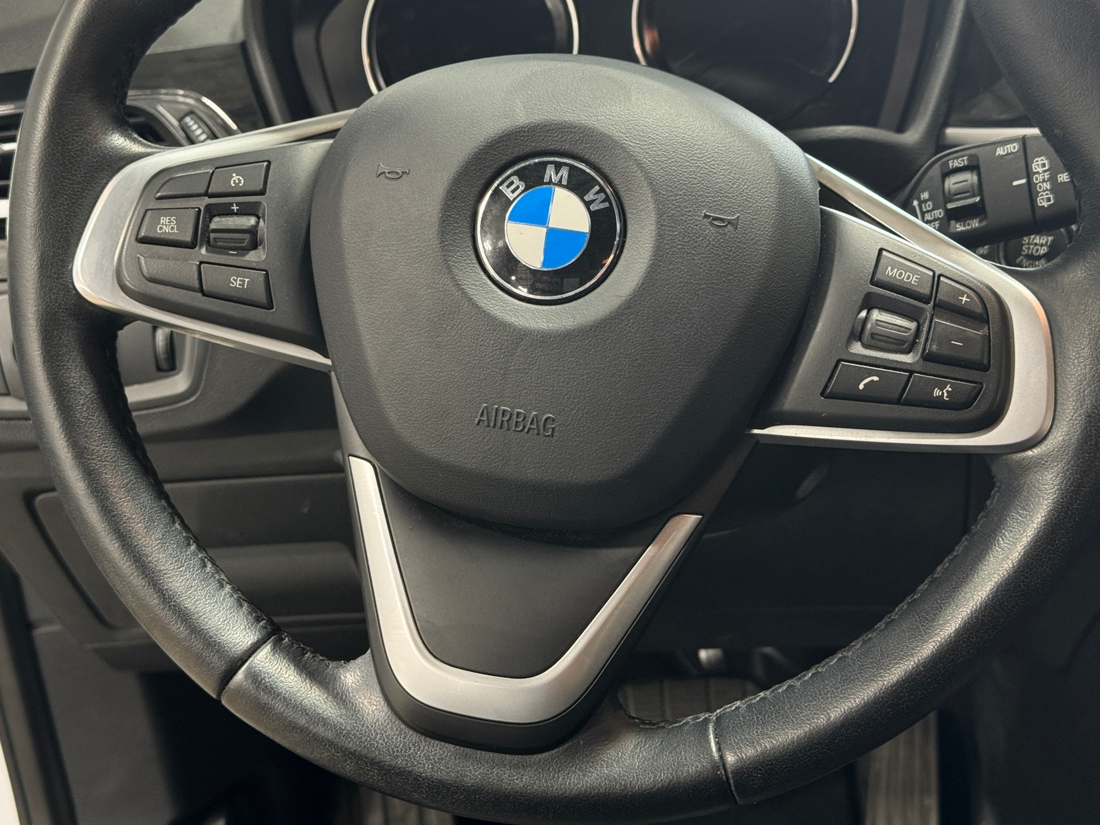 Thumbnail: 2018 BMW X1 - 4