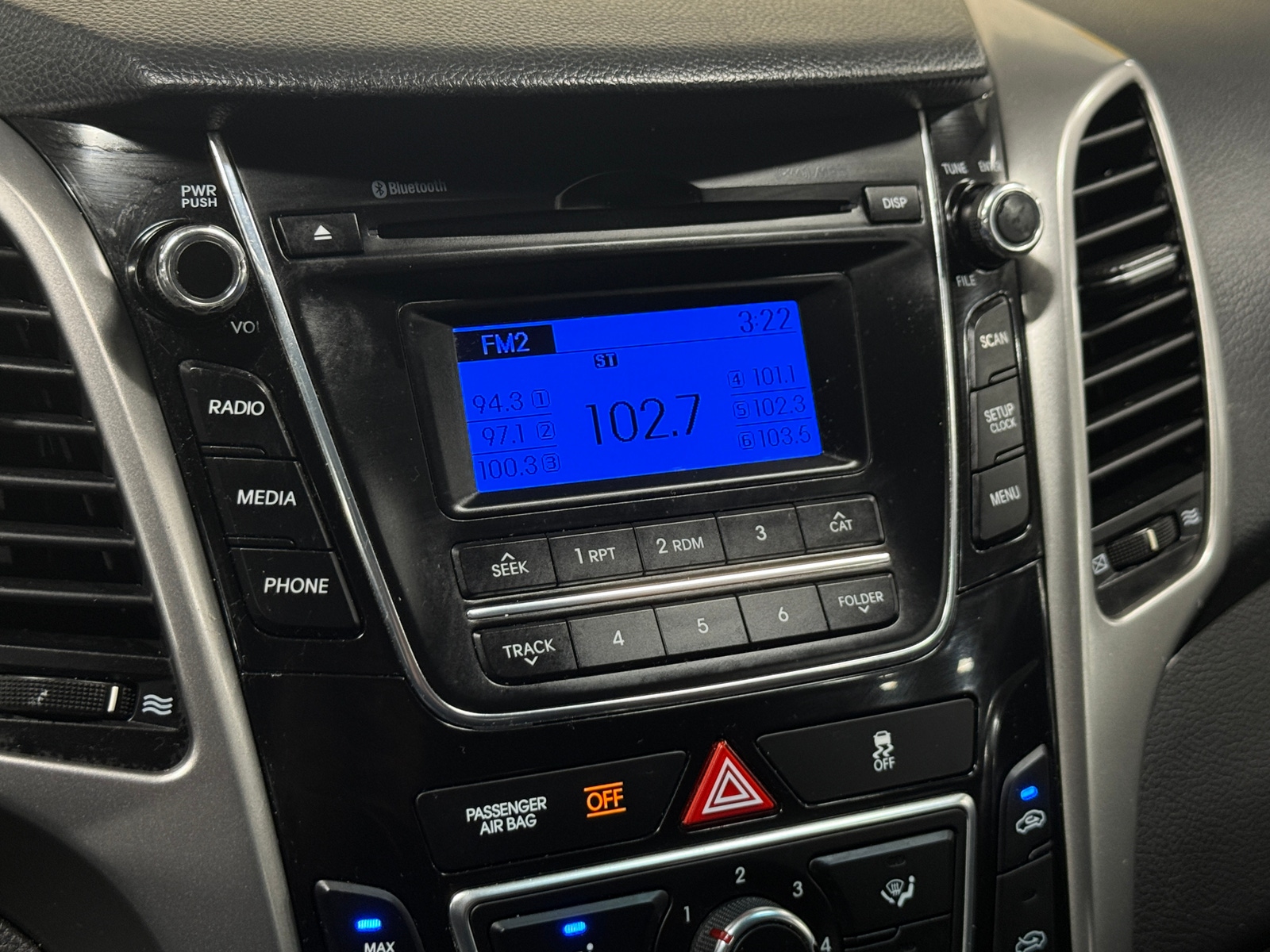 Thumbnail: 2016 Hyundai Elantra - 4