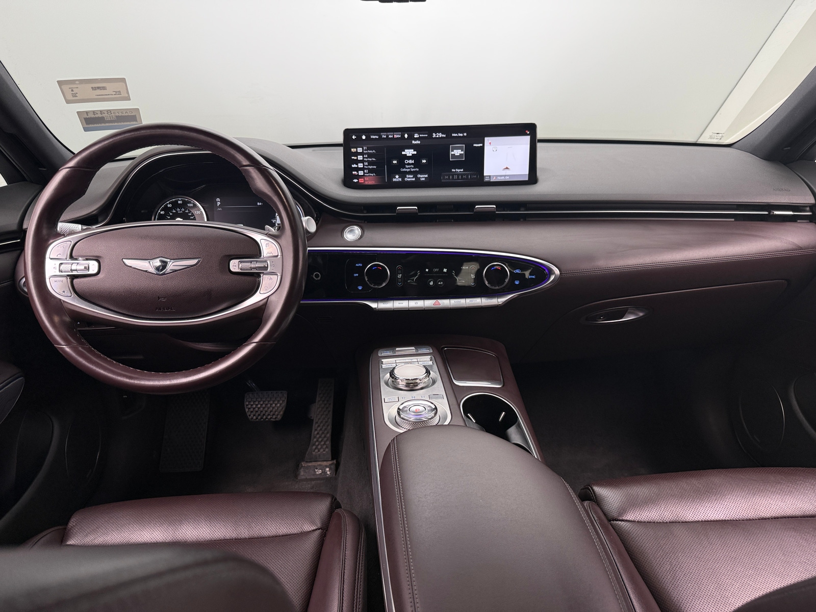 Thumbnail: 2022 Genesis GV70 - 2