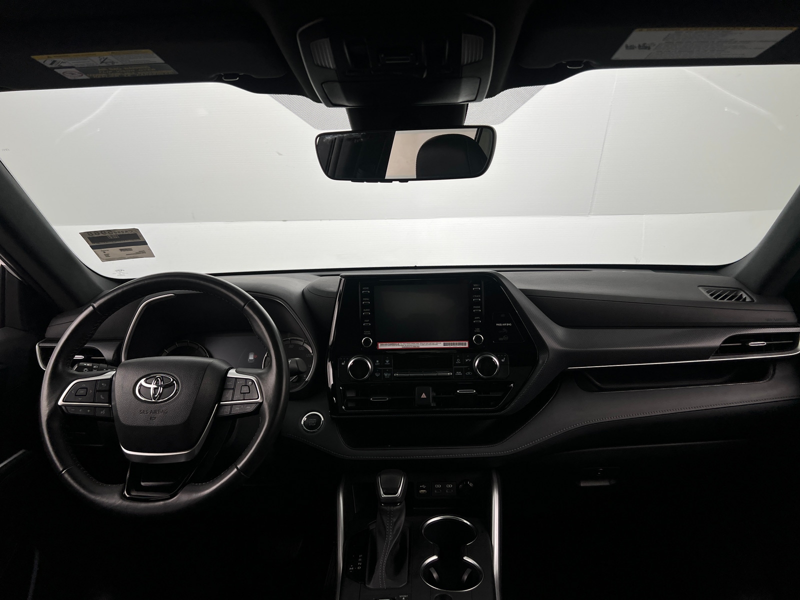 Thumbnail: 2022 Toyota Highlander - 2