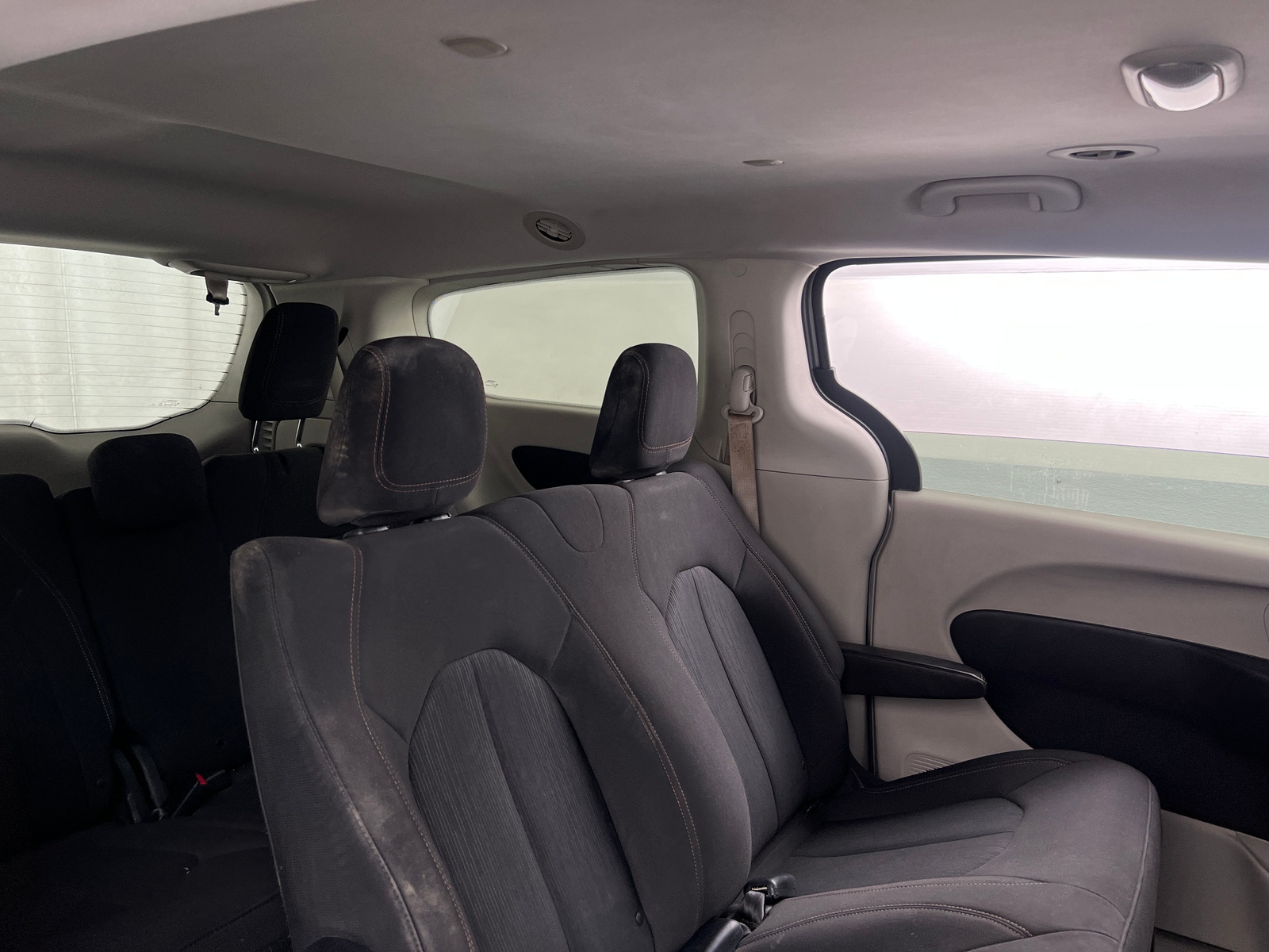 Thumbnail: 2018 Chrysler Pacifica - 6