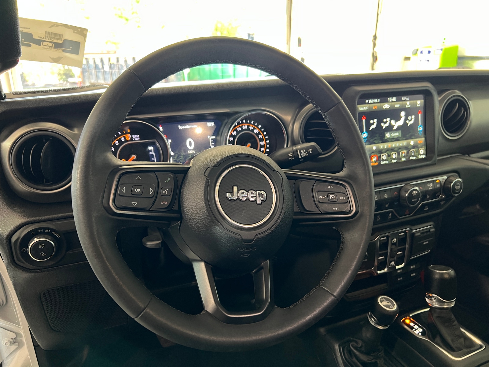 Thumbnail: 2023 Jeep Gladiator - 5