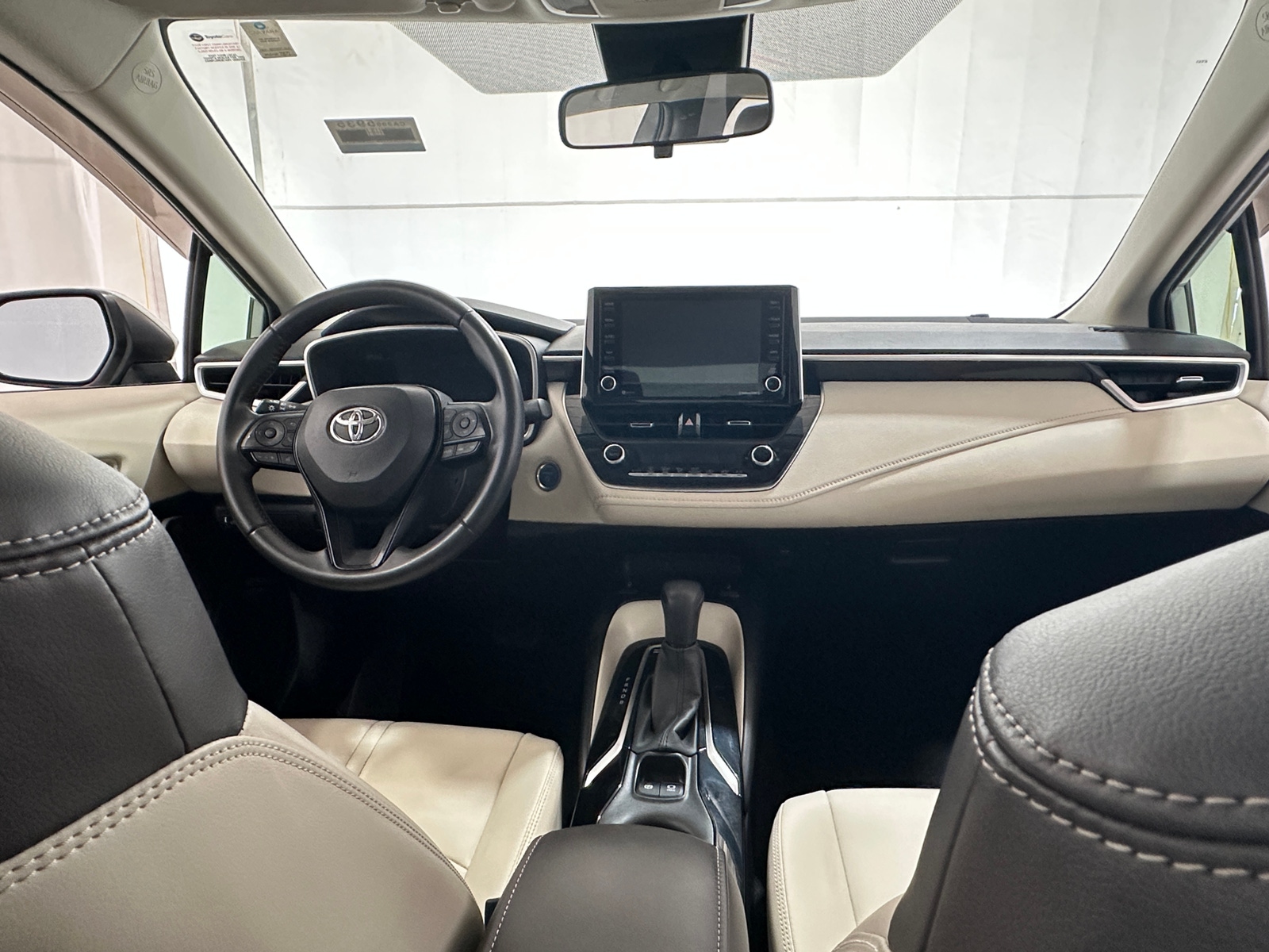 Thumbnail: 2022 Toyota Corolla - 3