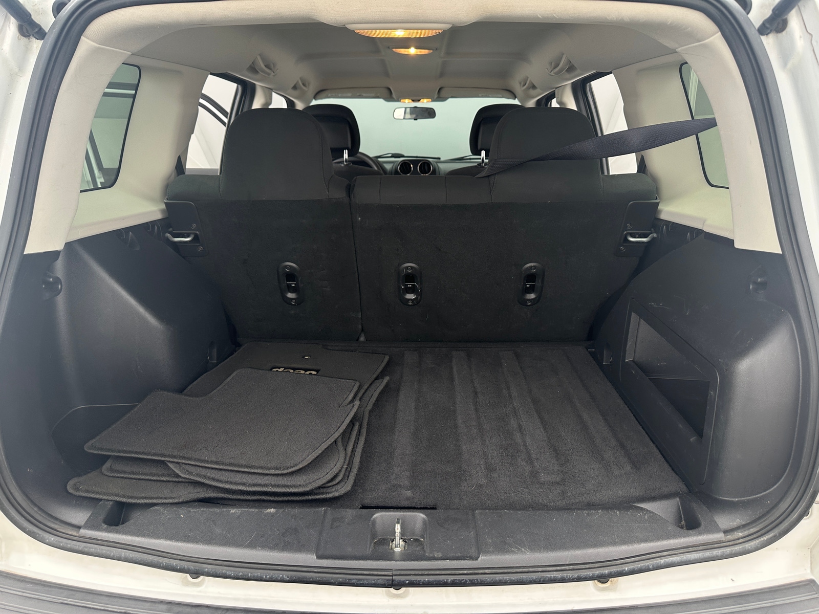 Thumbnail: 2015 Jeep Patriot - 7