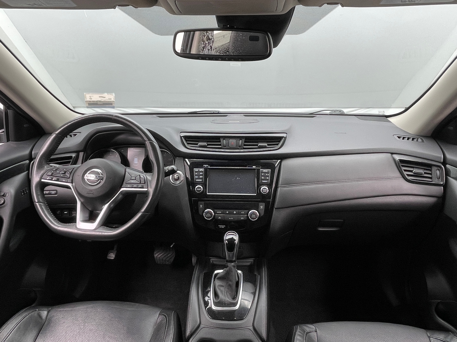 Thumbnail: 2017 Nissan Rogue - 2