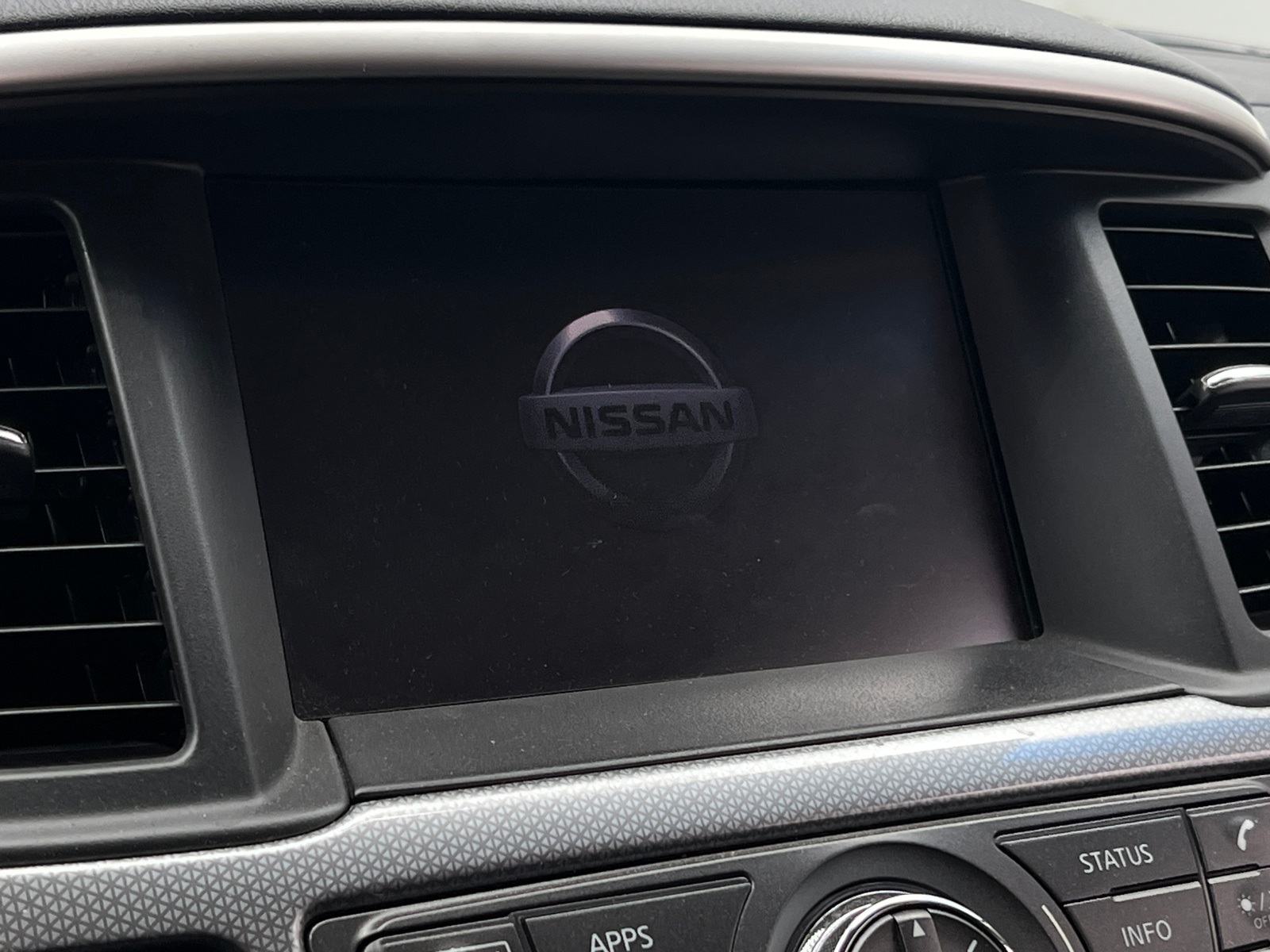 Thumbnail: 2018 Nissan Pathfinder - 3
