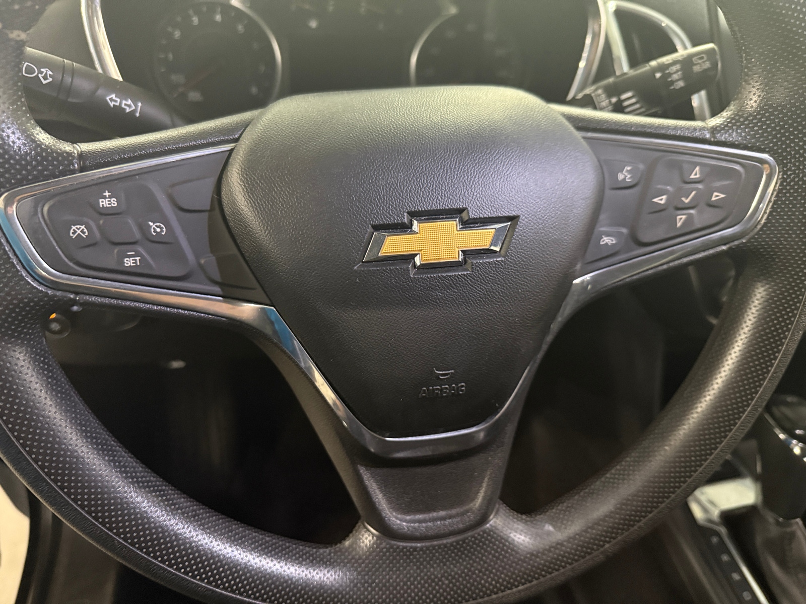Thumbnail: 2019 Chevrolet Equinox - 5