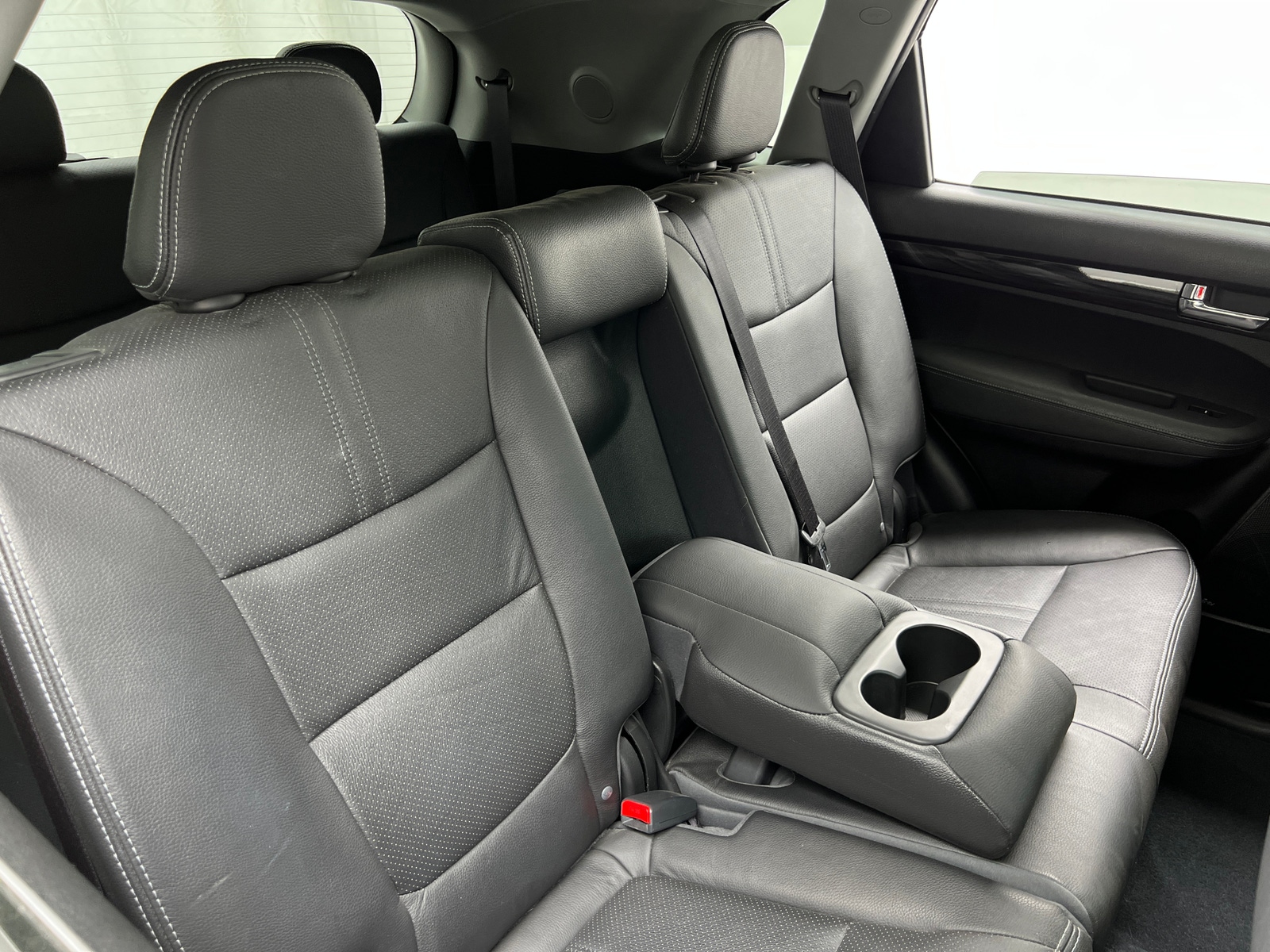 Thumbnail: 2011 Kia Sorento - 5