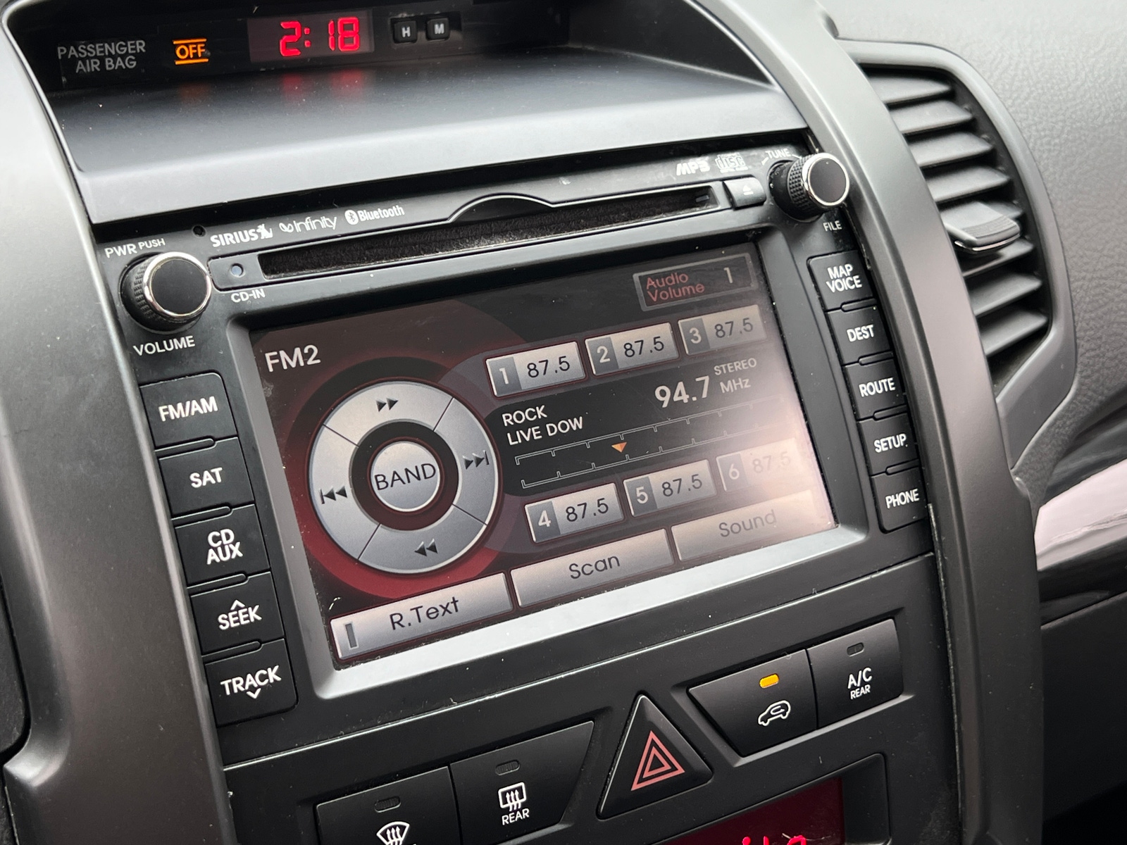 Thumbnail: 2011 Kia Sorento - 3