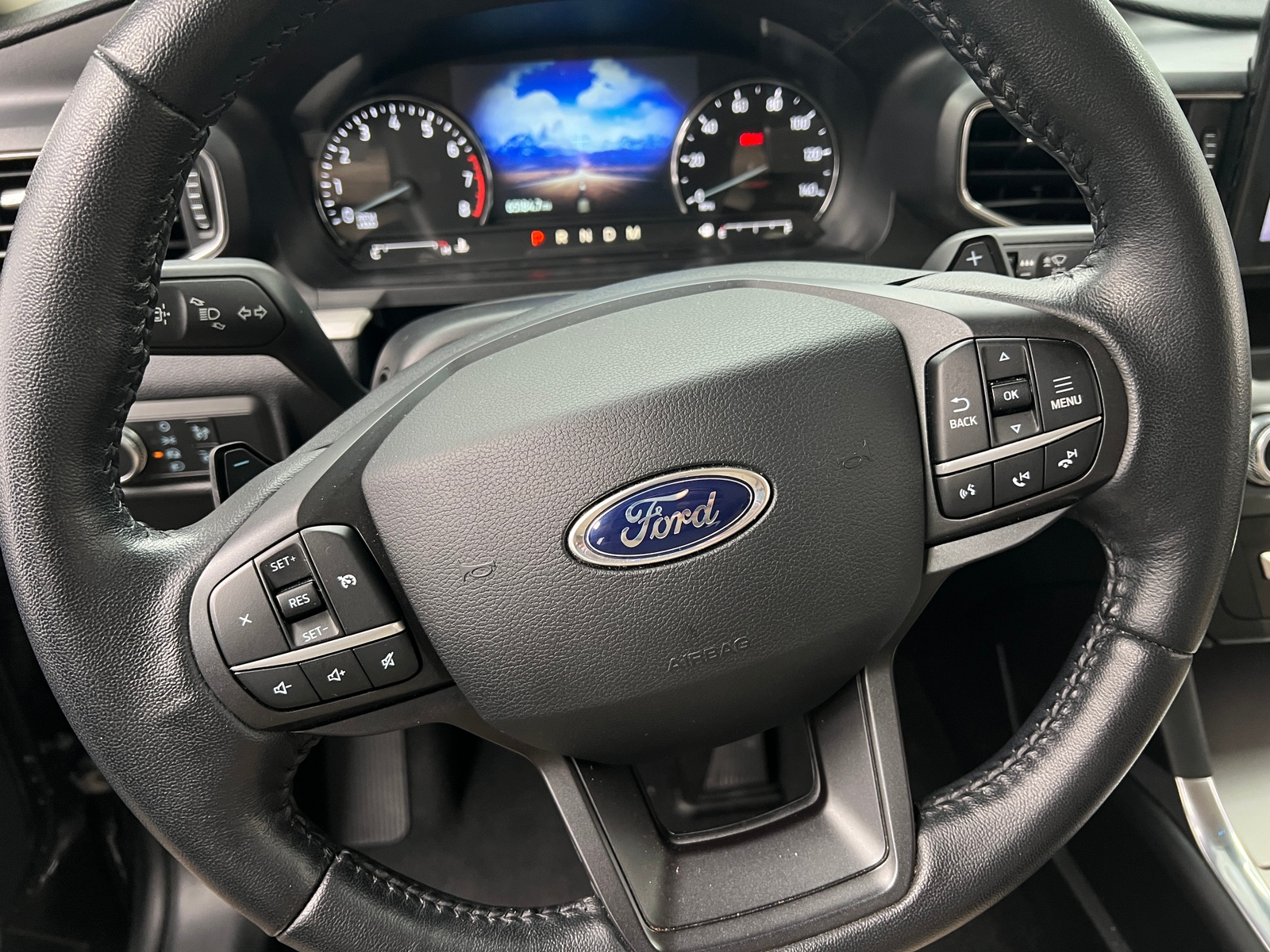 Thumbnail: 2020 Ford Explorer - 4