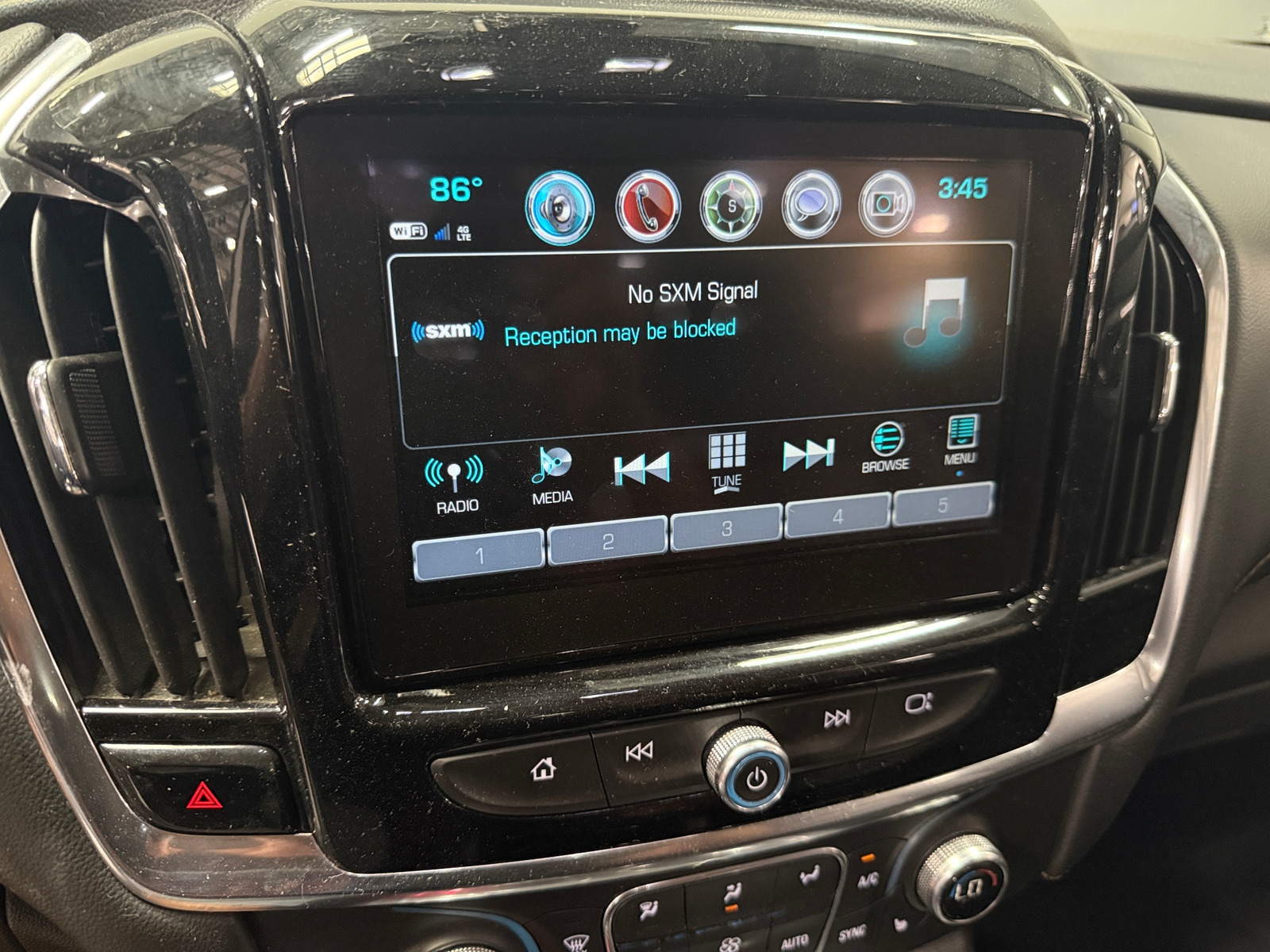 Thumbnail: 2019 Chevrolet Traverse - 3