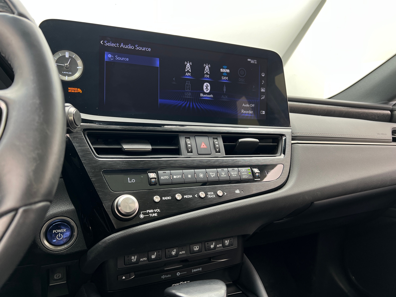 Thumbnail: 2022 Lexus ES - 3