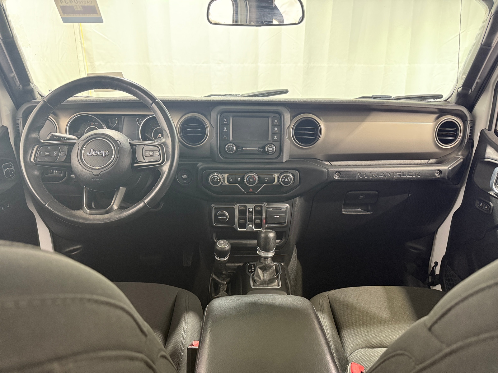 Thumbnail: 2019 Jeep Wrangler - 3