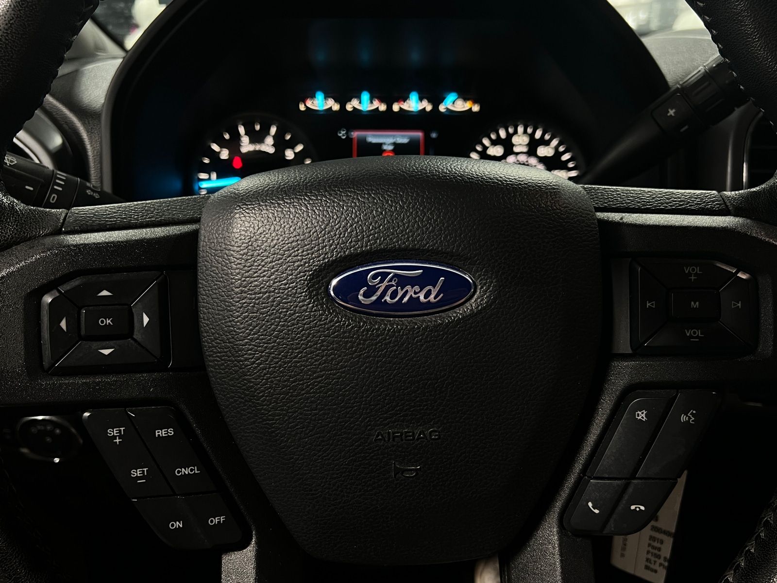Thumbnail: 2019 Ford Econoline - 5