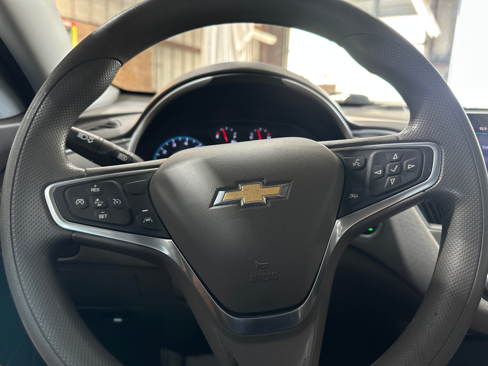 Thumbnail: 2023 Chevrolet Malibu - 5