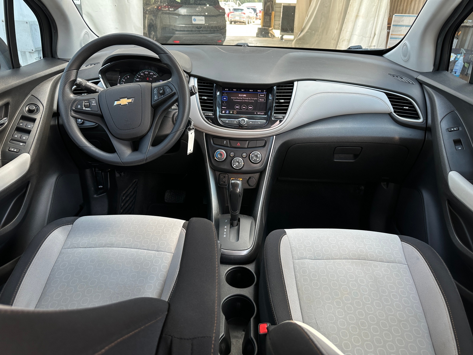 Thumbnail: 2020 Chevrolet Trax - 3