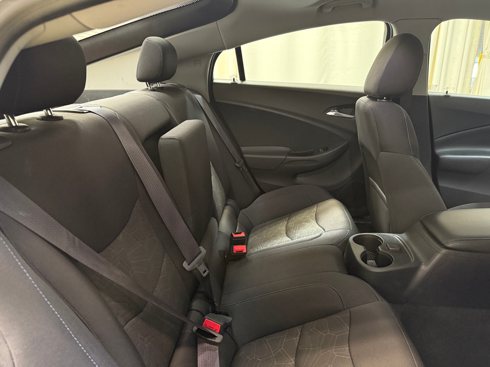Thumbnail: 2017 Chevrolet Volt - 6