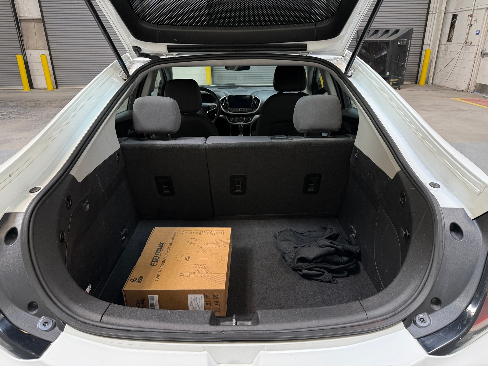 Thumbnail: 2017 Chevrolet Volt - 7