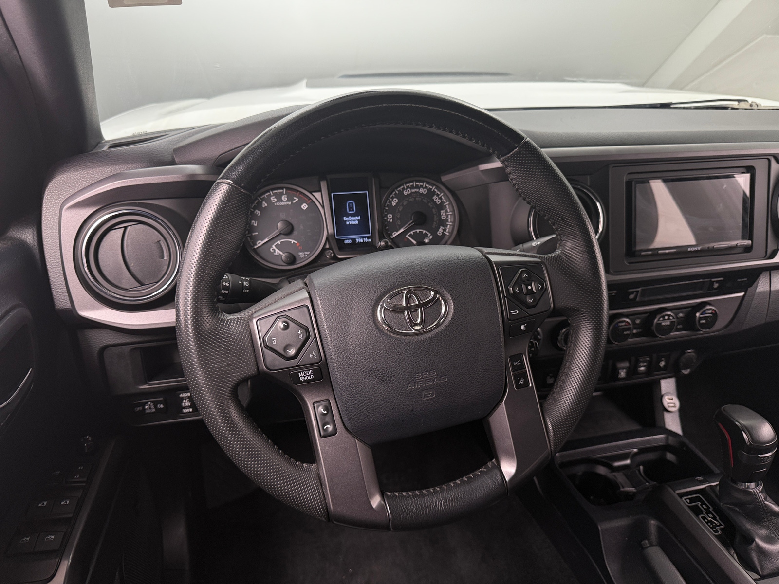 Thumbnail: 2019 Toyota Tacoma - 4