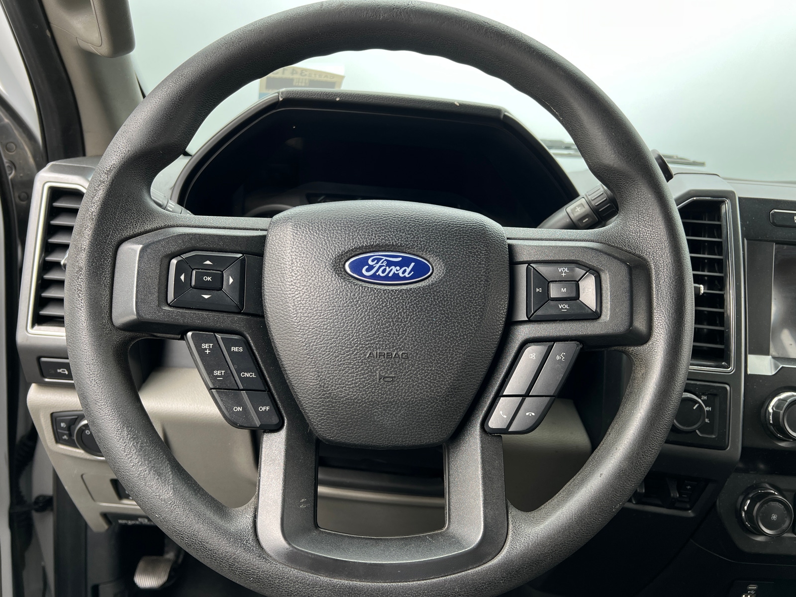 Thumbnail: 2020 Ford Econoline - 5
