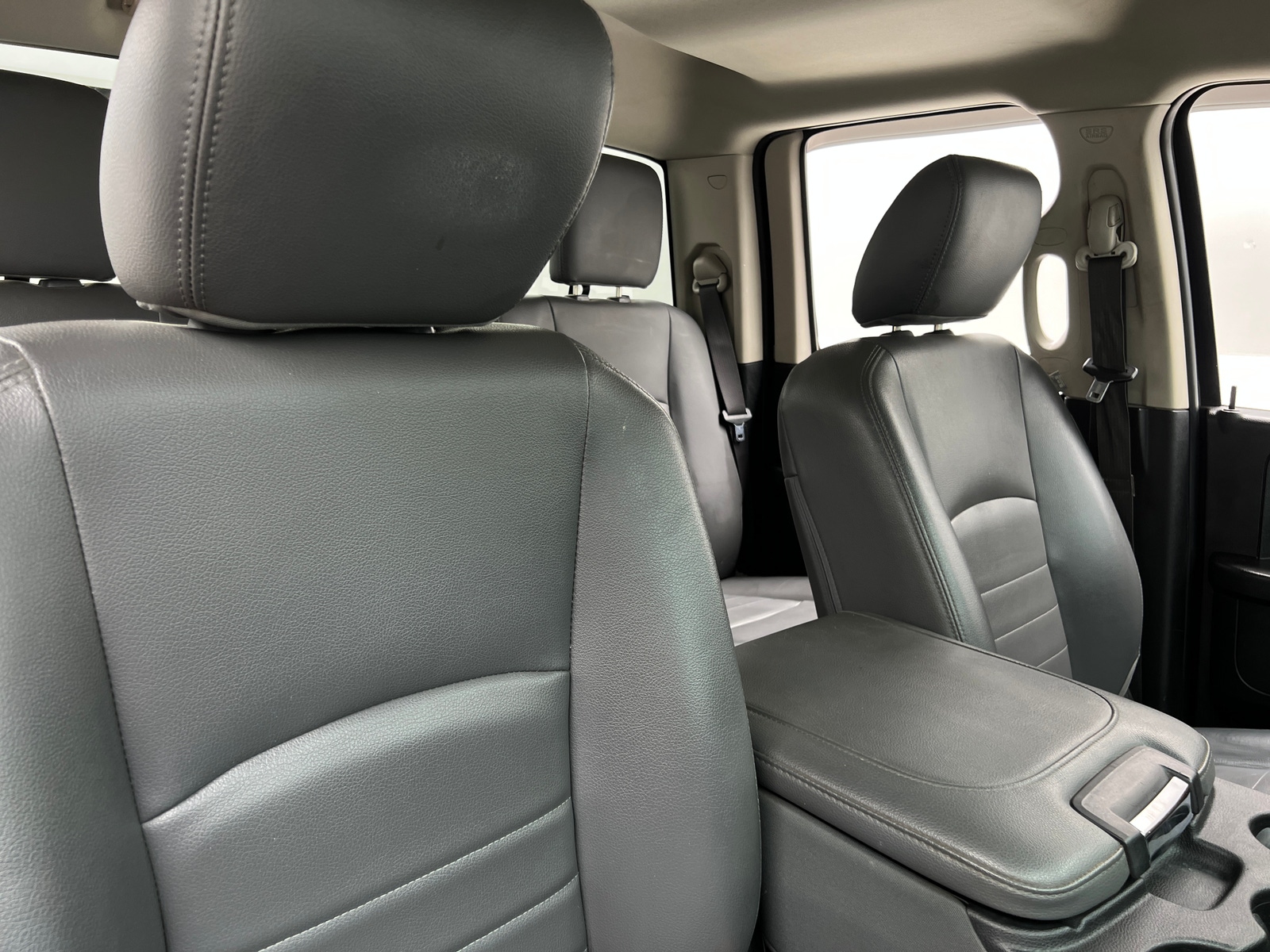 Thumbnail: 2020 RAM 1500 Classic - 2