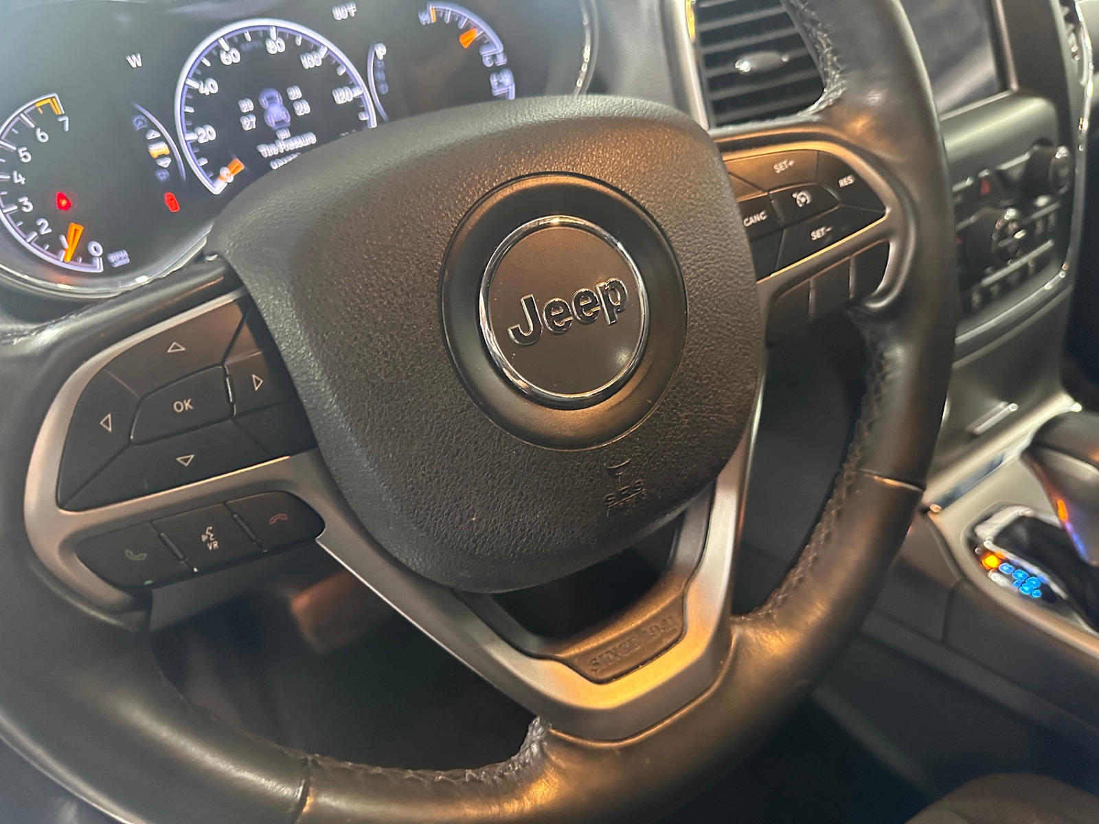 Thumbnail: 2018 Jeep Grand Cherokee - 5