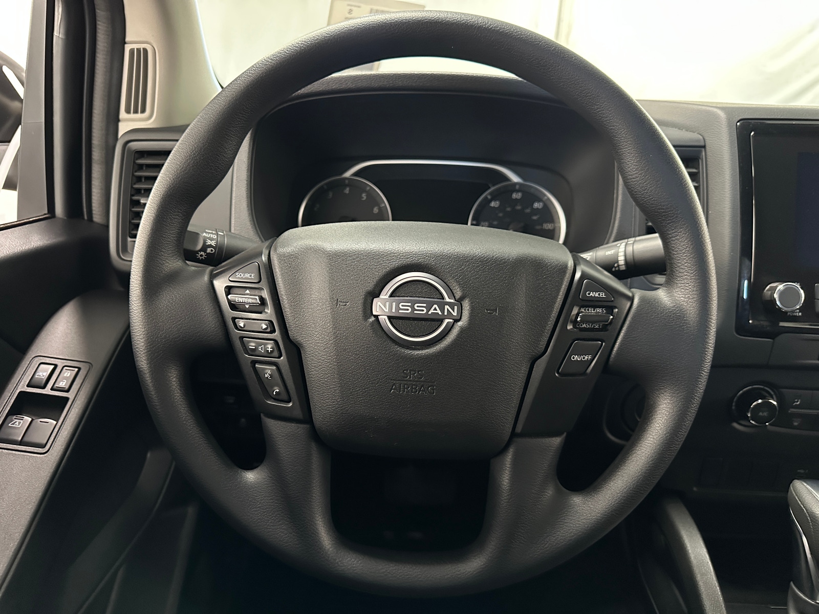 Thumbnail: 2024 Nissan Frontier - 5