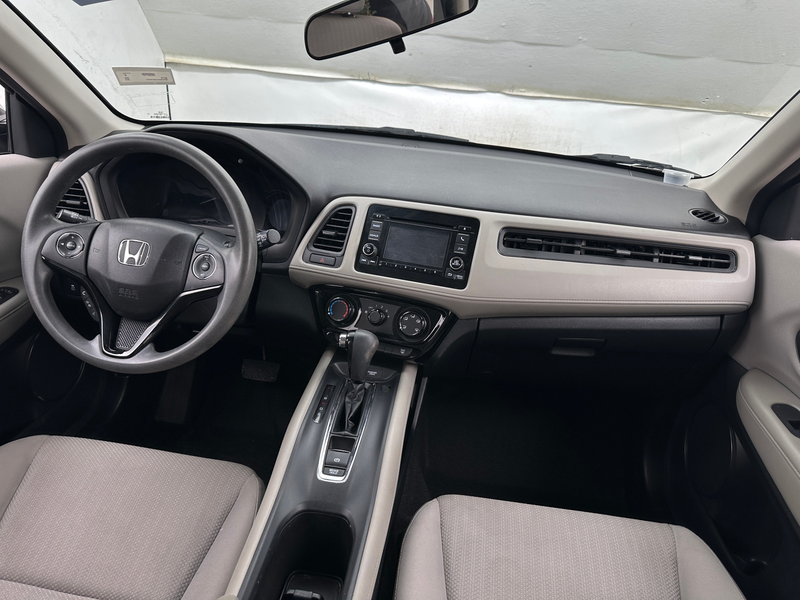 Thumbnail: 2016 Honda HR-V - 3