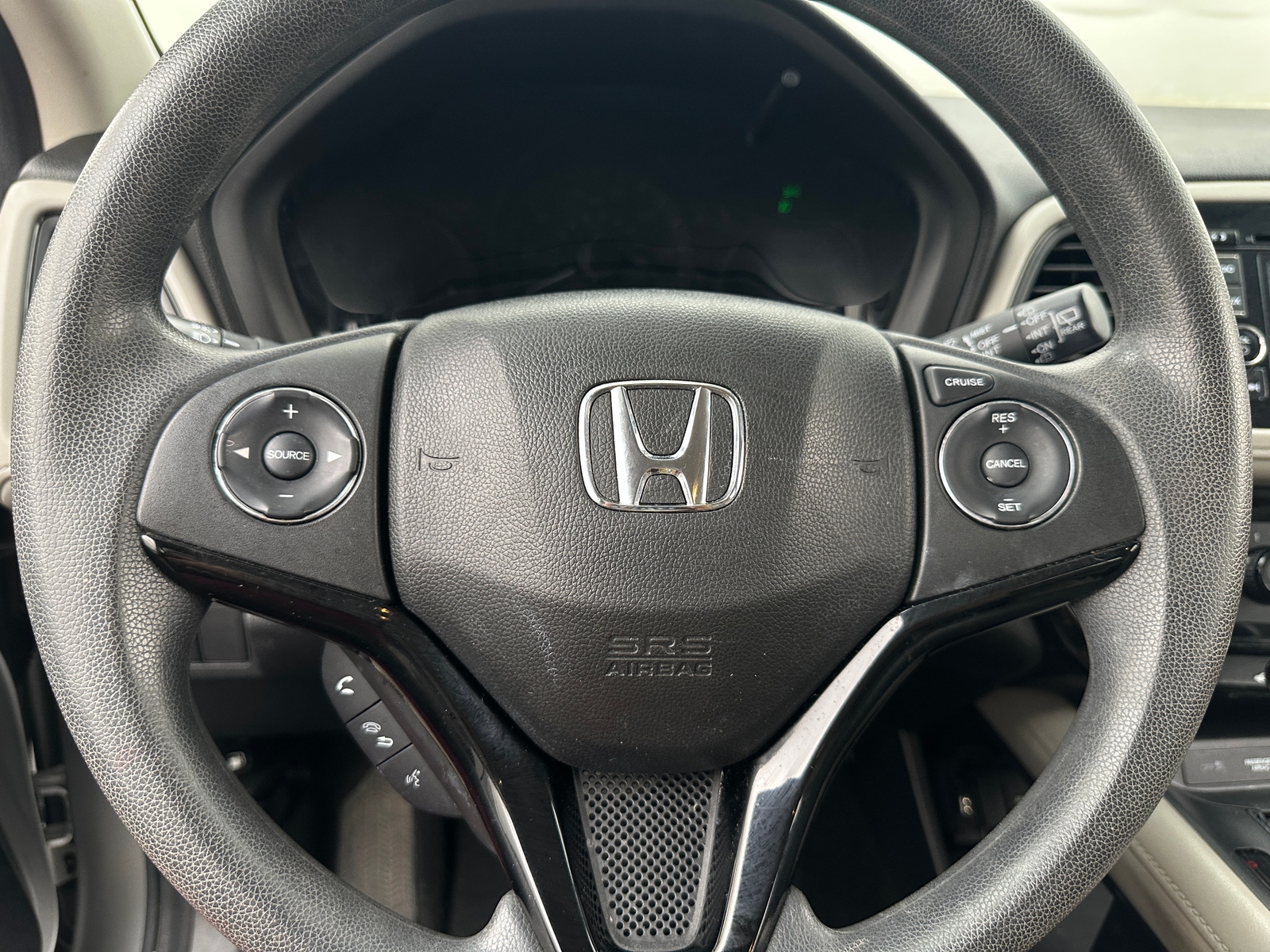 Thumbnail: 2016 Honda HR-V - 5