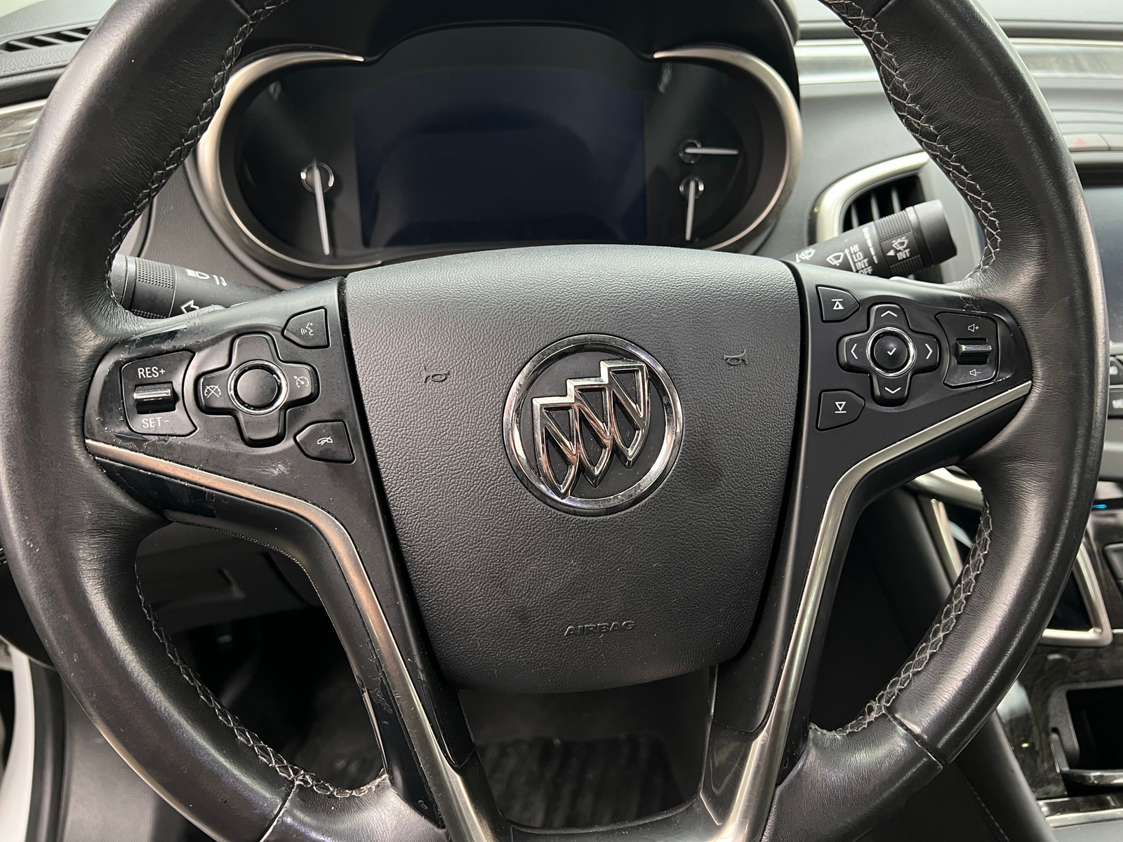 Thumbnail: 2015 Buick LaCrosse - 4