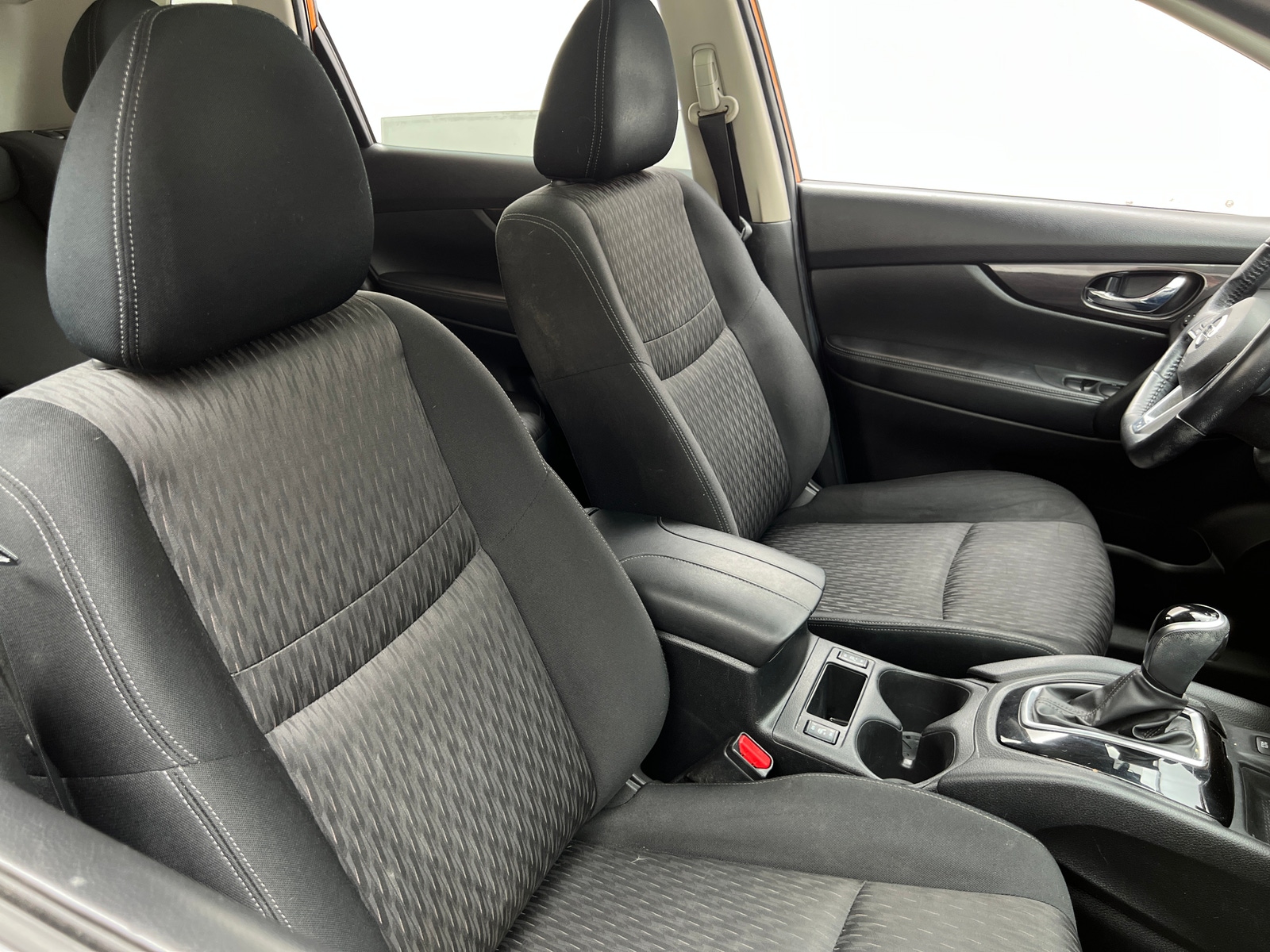 Thumbnail: 2019 Nissan Rogue - 2