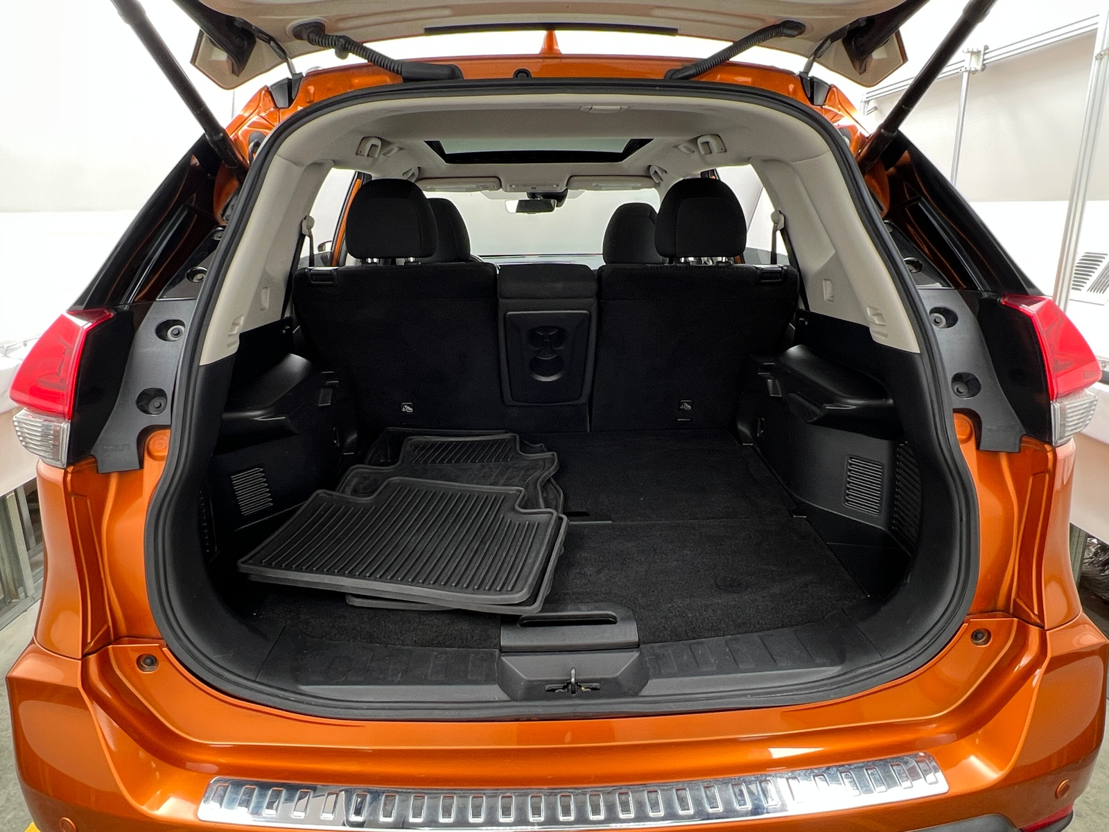 Thumbnail: 2019 Nissan Rogue - 7