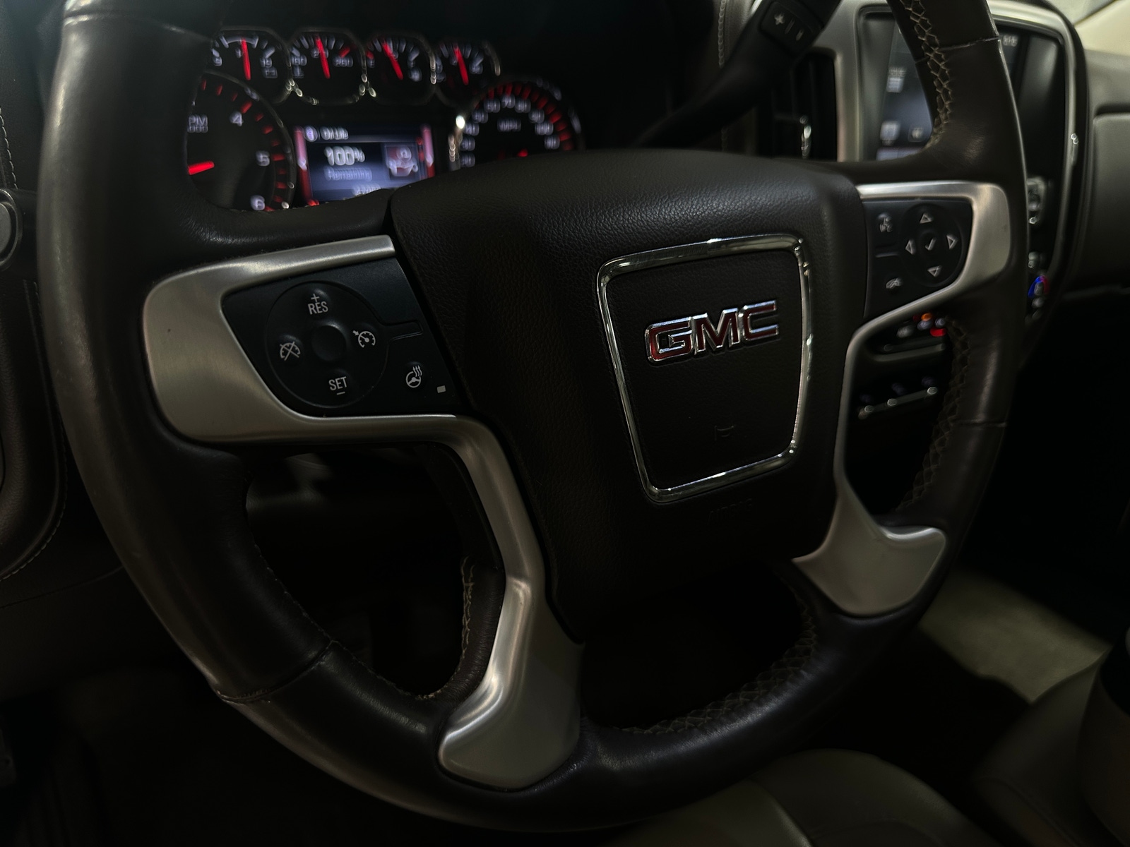 Thumbnail: 2015 GMC Sierra 1500 - 4