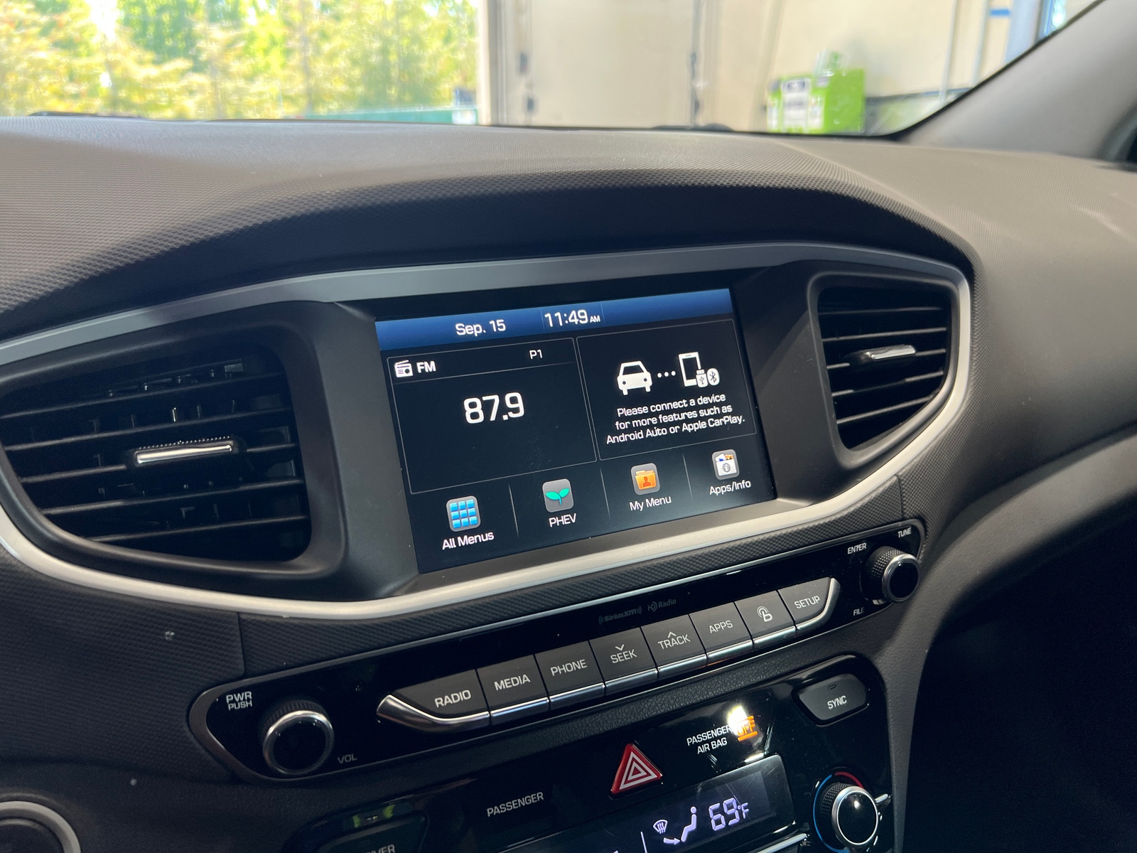 Thumbnail: 2019 Hyundai Ioniq - 4
