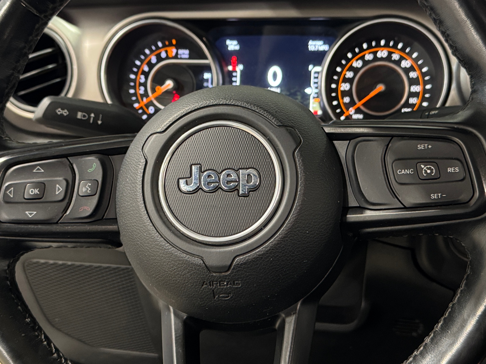 Thumbnail: 2021 Jeep Gladiator - 5