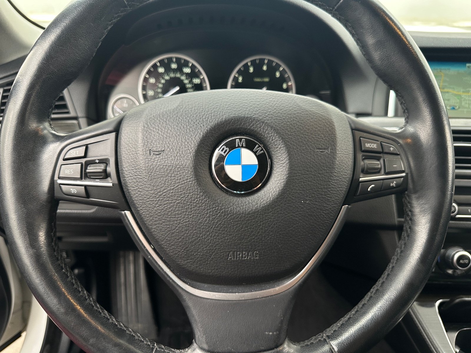 Thumbnail: 2015 BMW 5 Series - 4