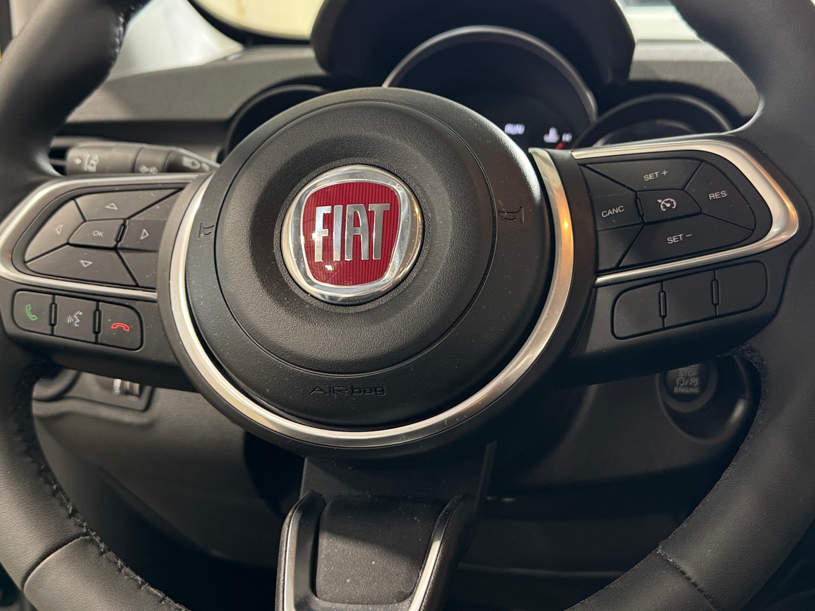 Thumbnail: 2023 Fiat 500X - 5