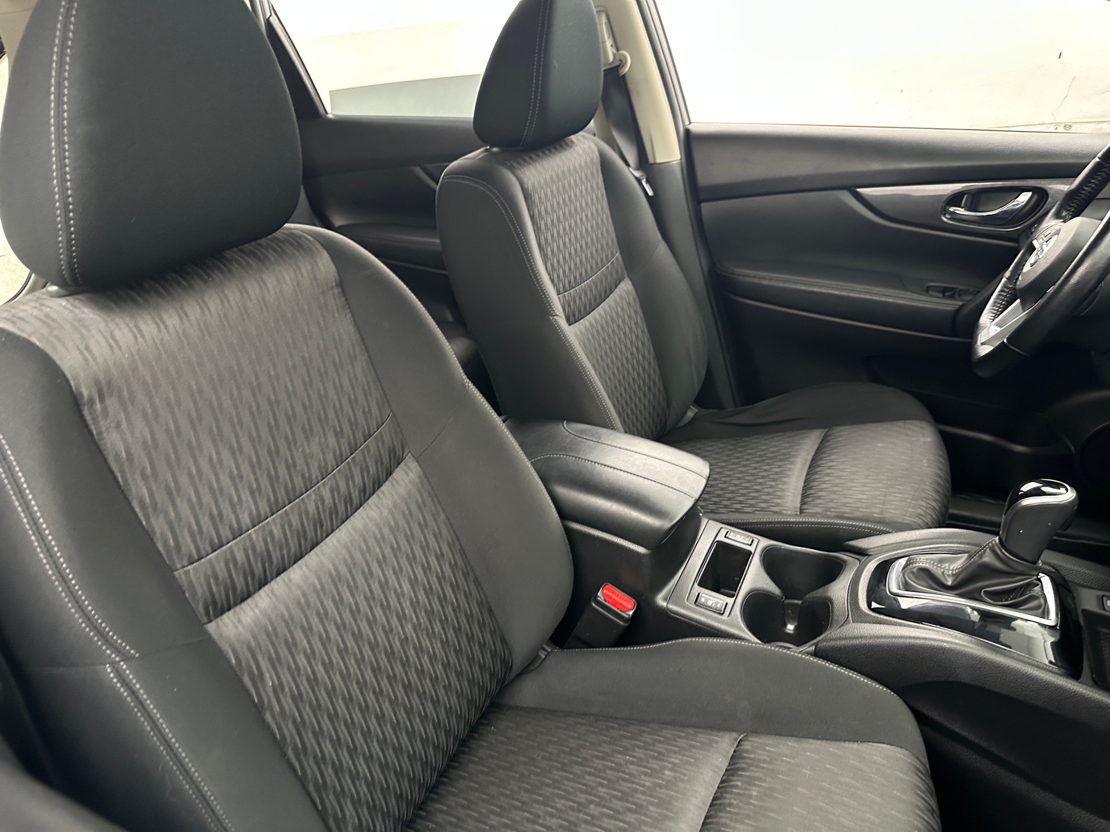 Thumbnail: 2020 Nissan Rogue - 2