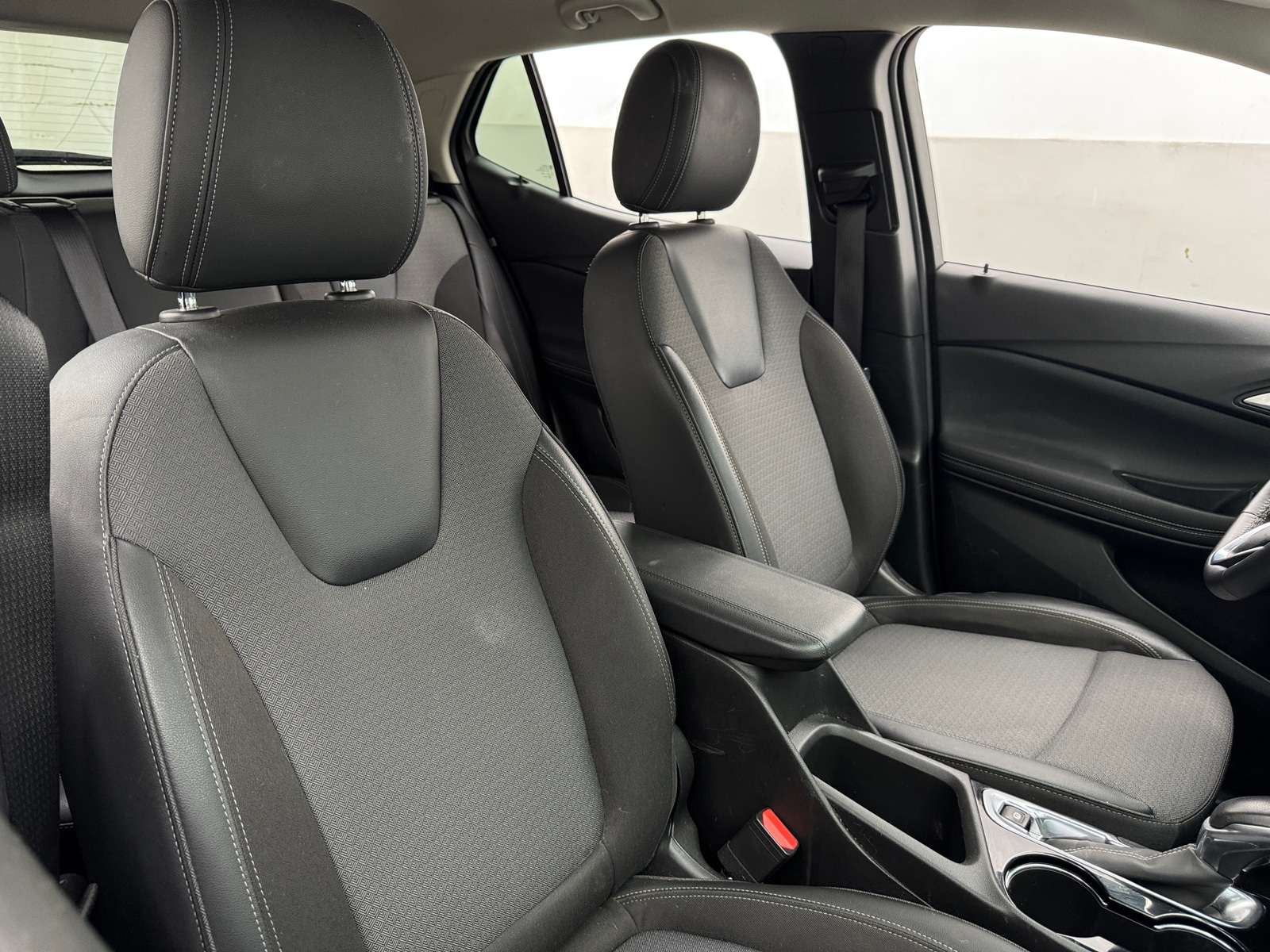 Thumbnail: 2022 Buick Encore GX - 2
