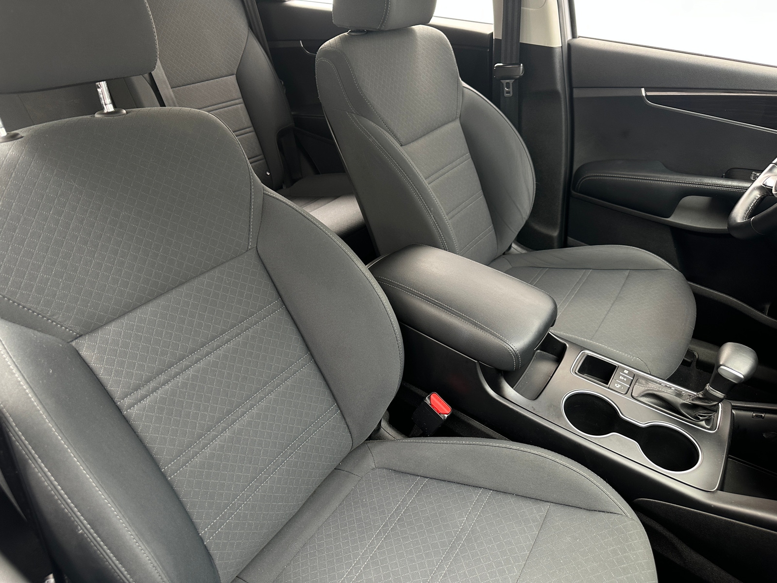 Thumbnail: 2019 Kia Sorento - 2