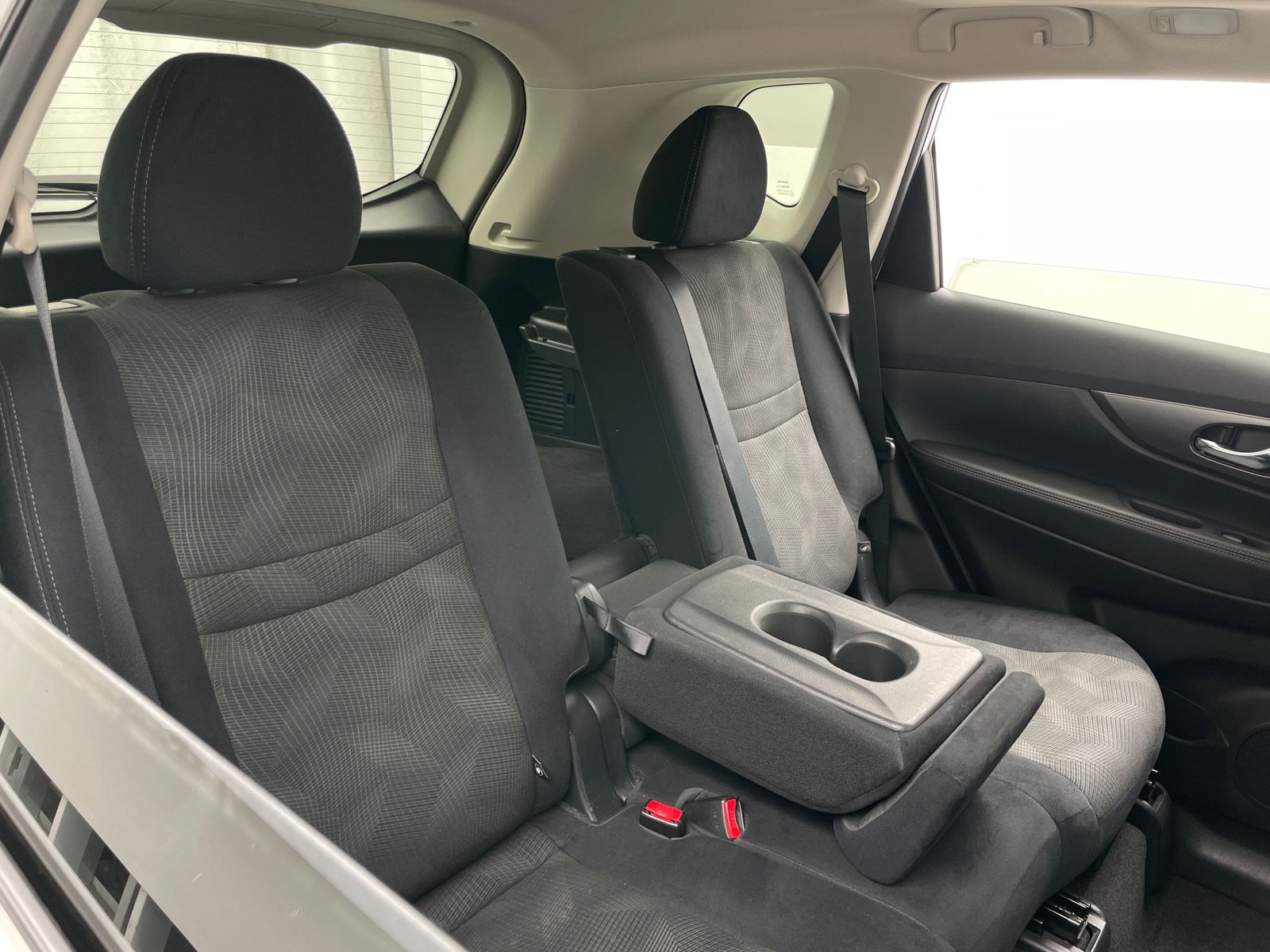 Thumbnail: 2015 Nissan Rogue - 6