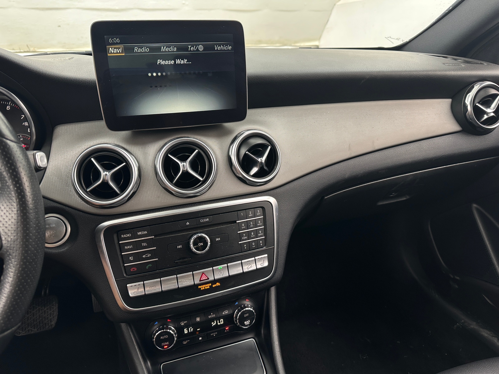 Thumbnail: 2018 Mercedes-Benz GLA - 3