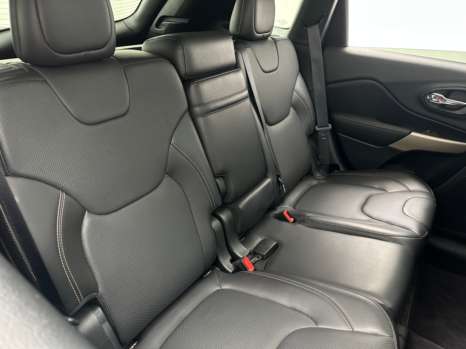 Thumbnail: 2018 Jeep Cherokee - 4