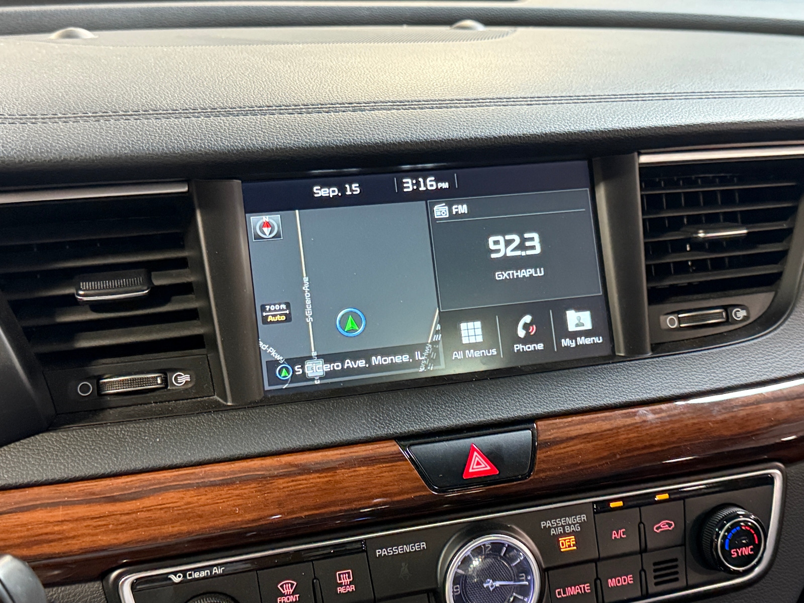 Thumbnail: 2019 Kia Cadenza - 3