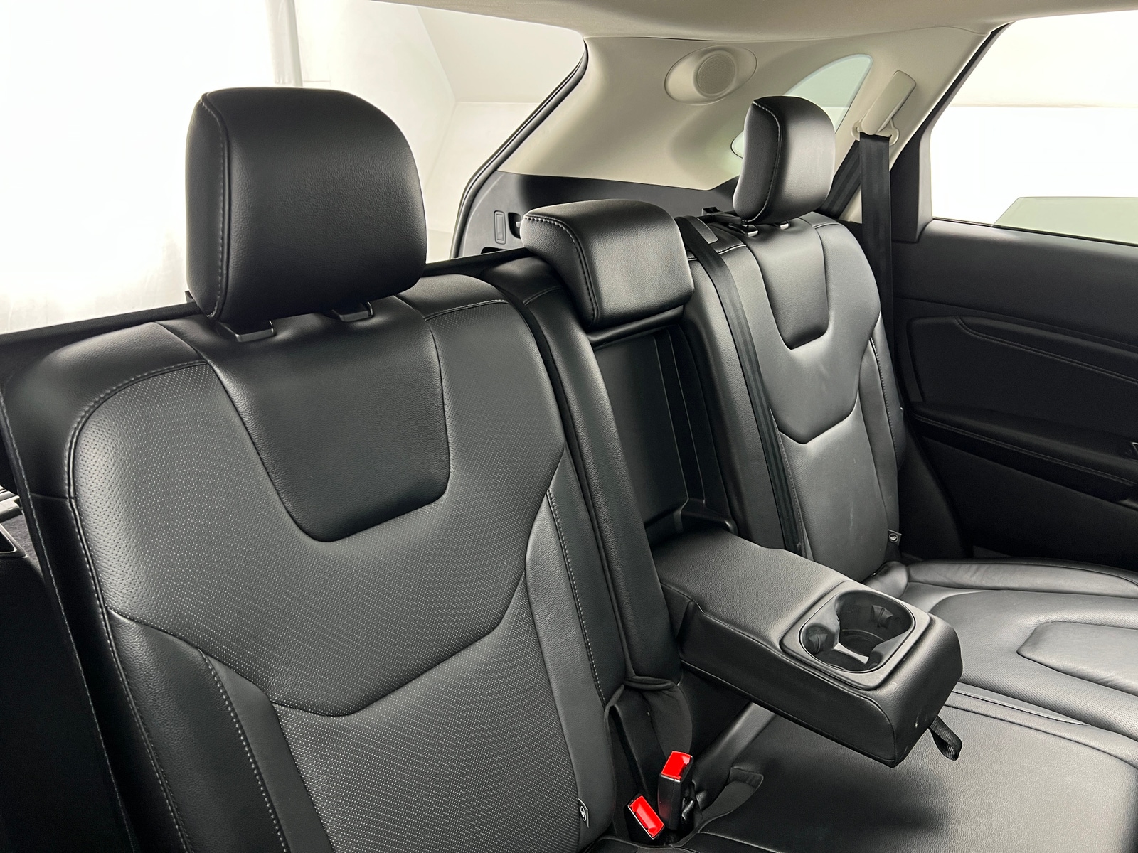 Thumbnail: 2018 Ford Edge - 5