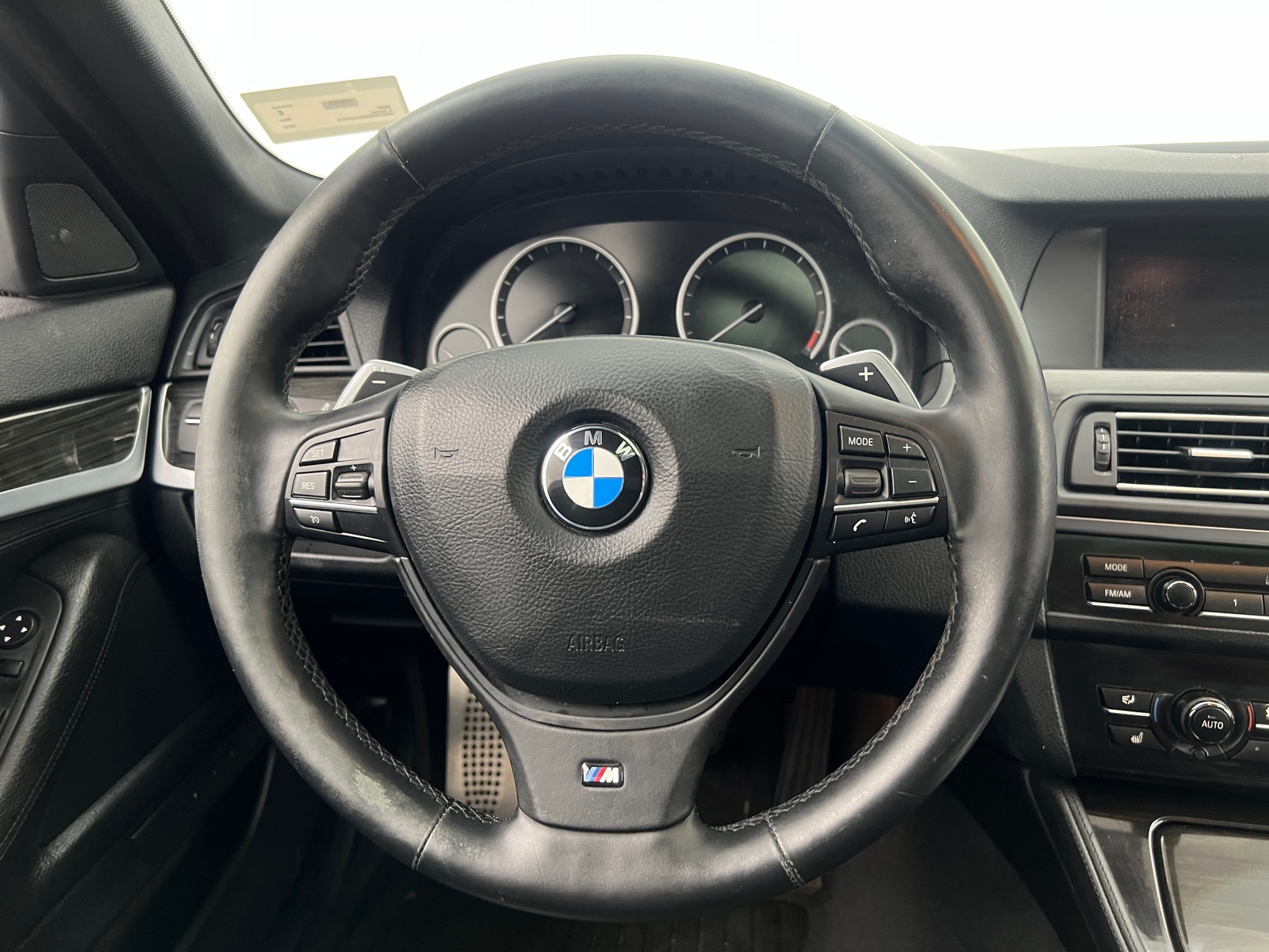 Thumbnail: 2013 BMW 5 Series - 4