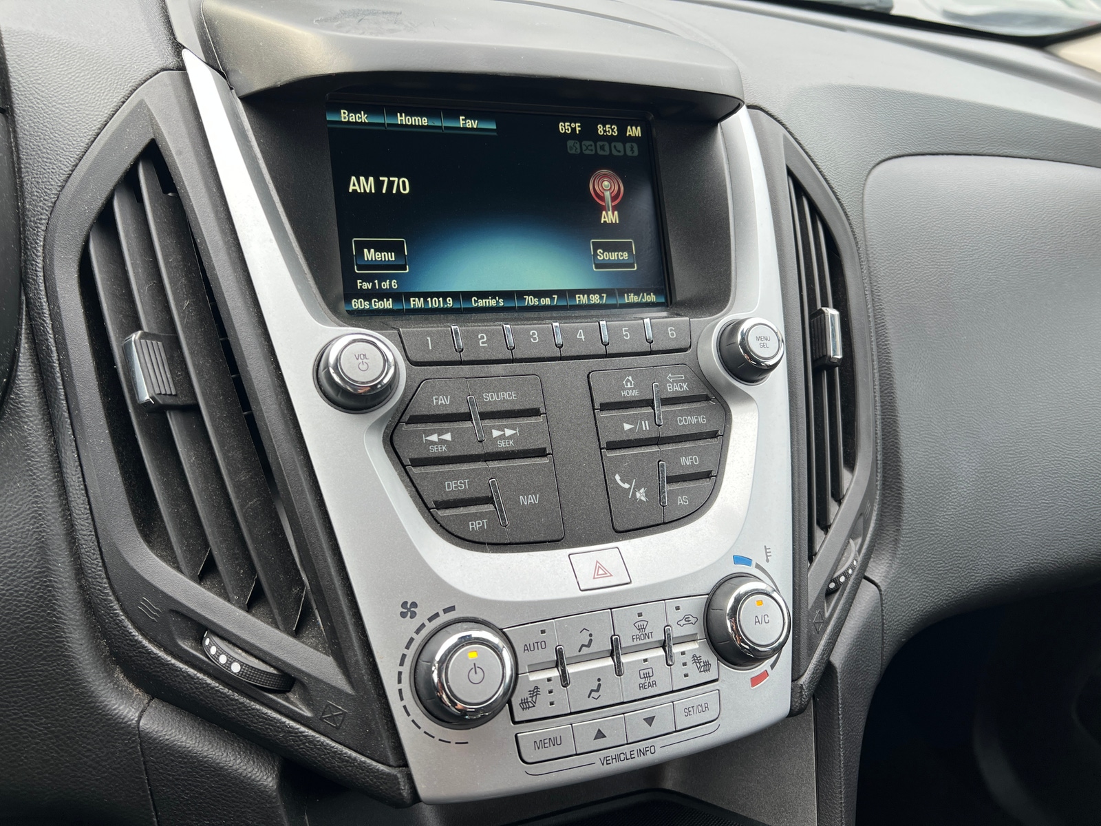 Thumbnail: 2017 Chevrolet Equinox - 4